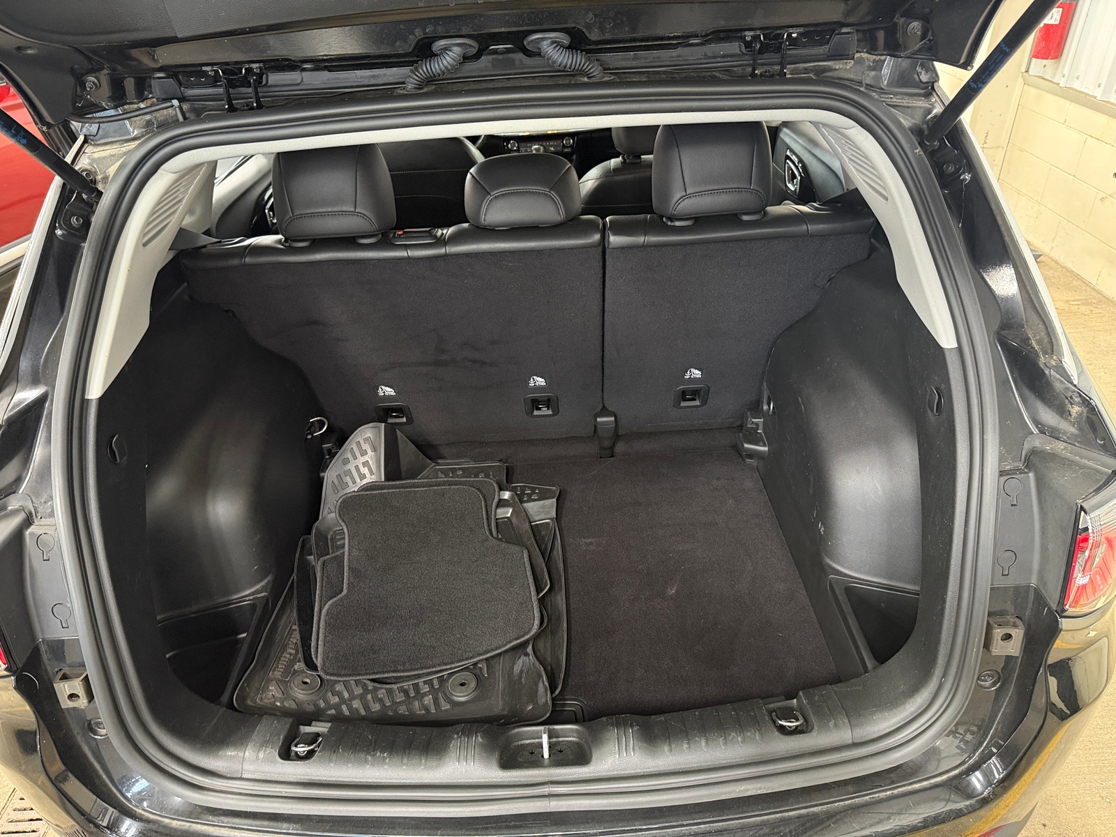 Thumbnail: 2022 Jeep Compass - 6