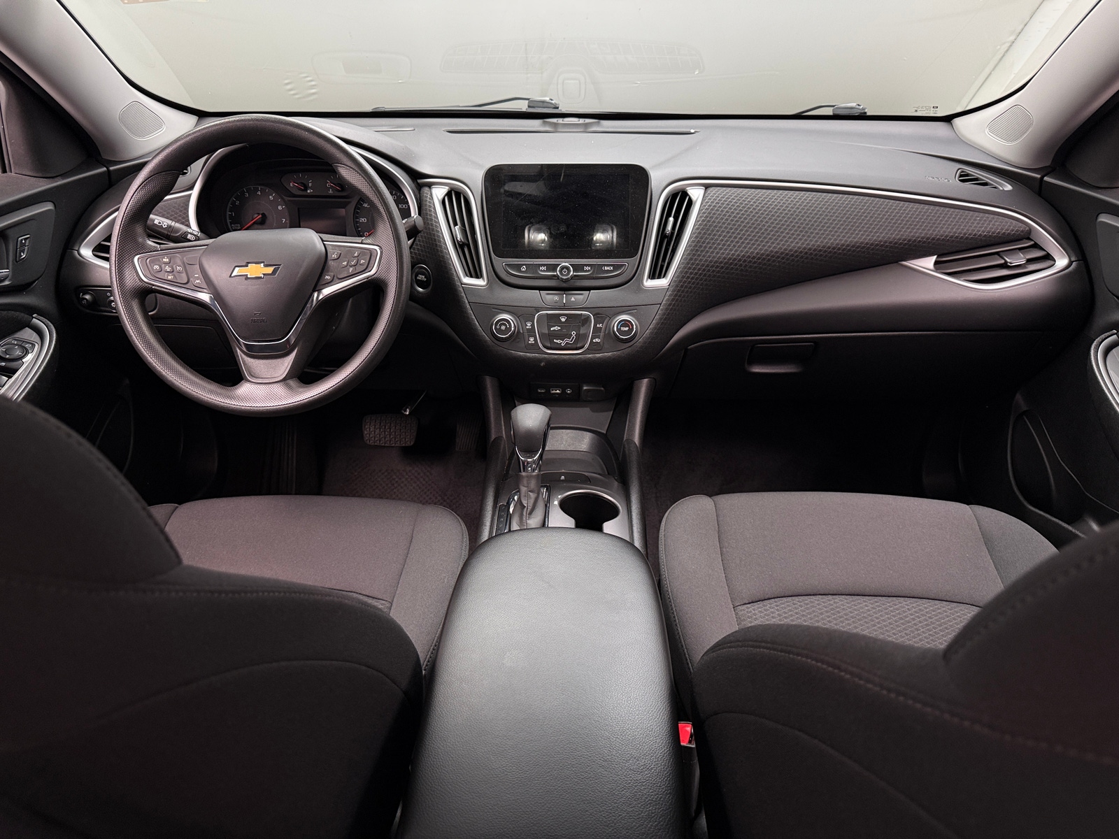 Thumbnail: 2023 Chevrolet Malibu - 3