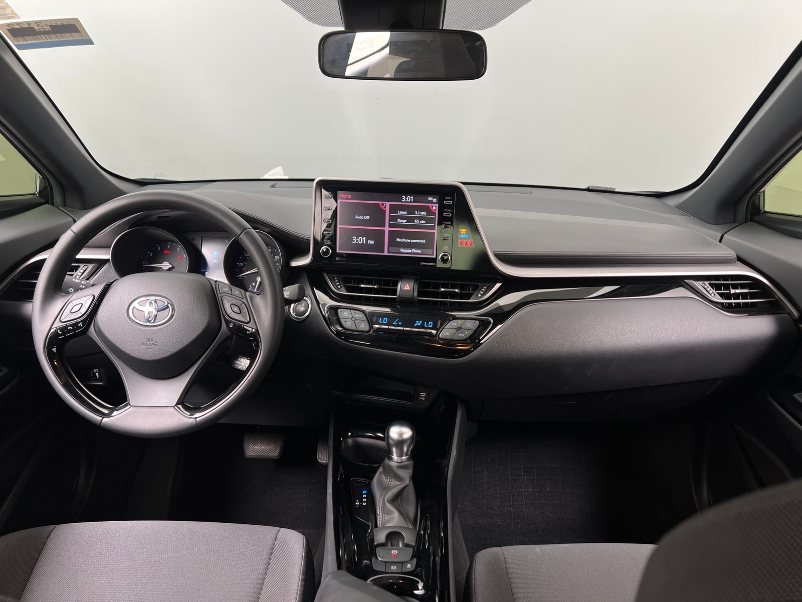 Thumbnail: 2022 Toyota C-HR - 3