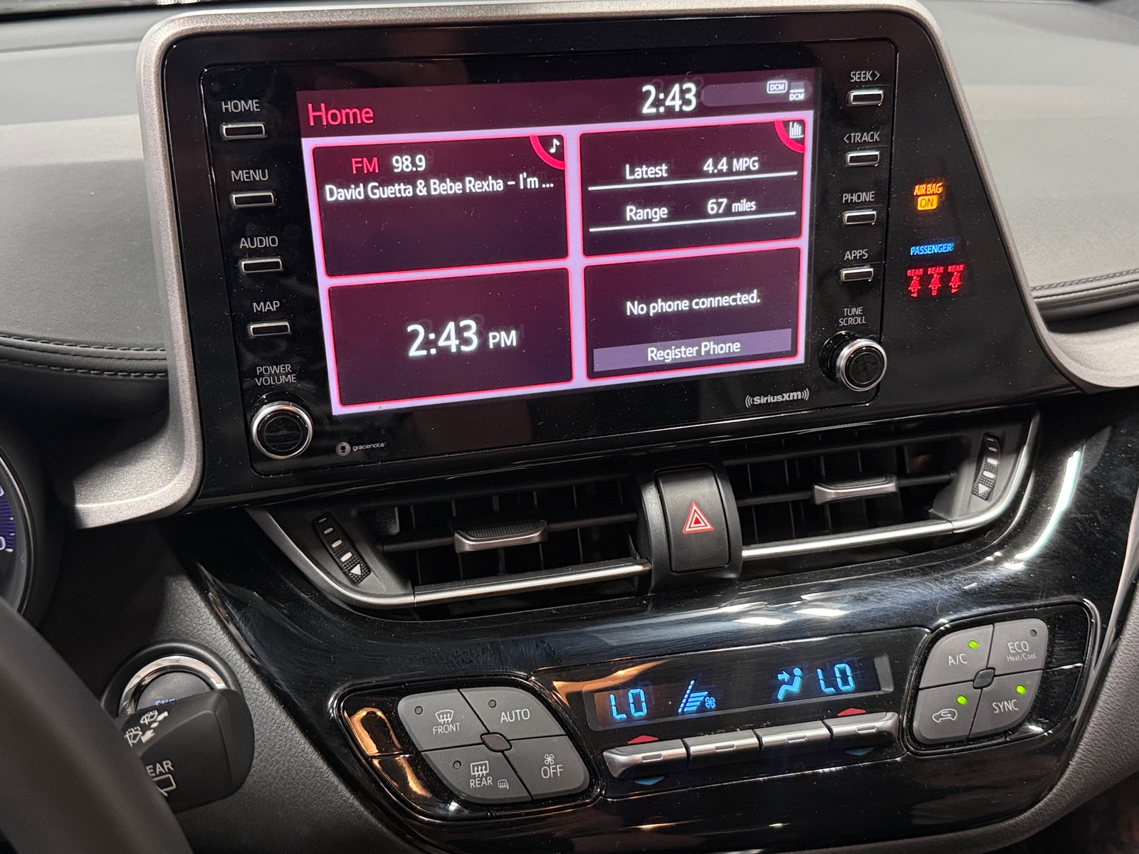 Thumbnail: 2022 Toyota C-HR - 4