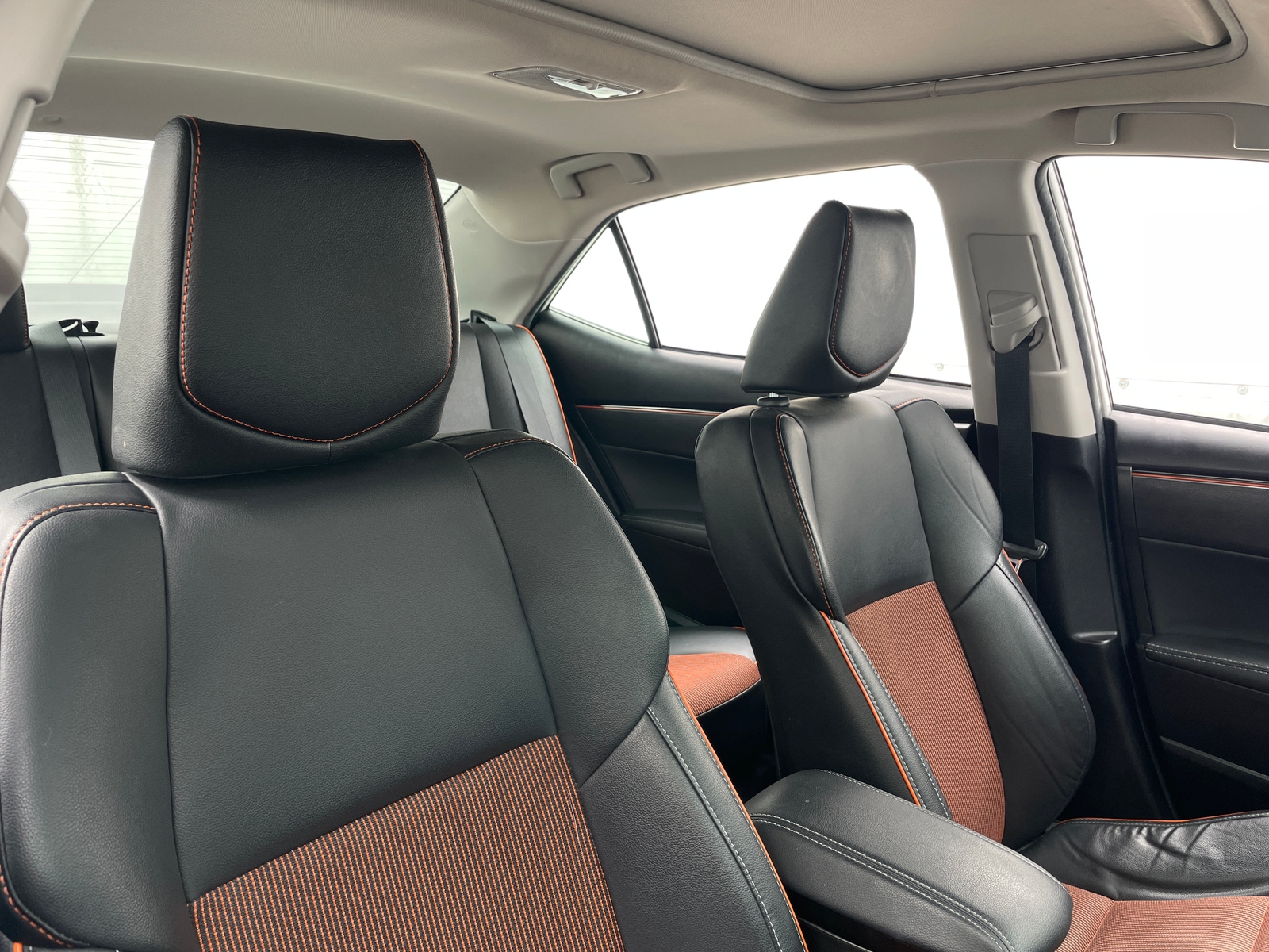 Thumbnail: 2018 Toyota Corolla - 2