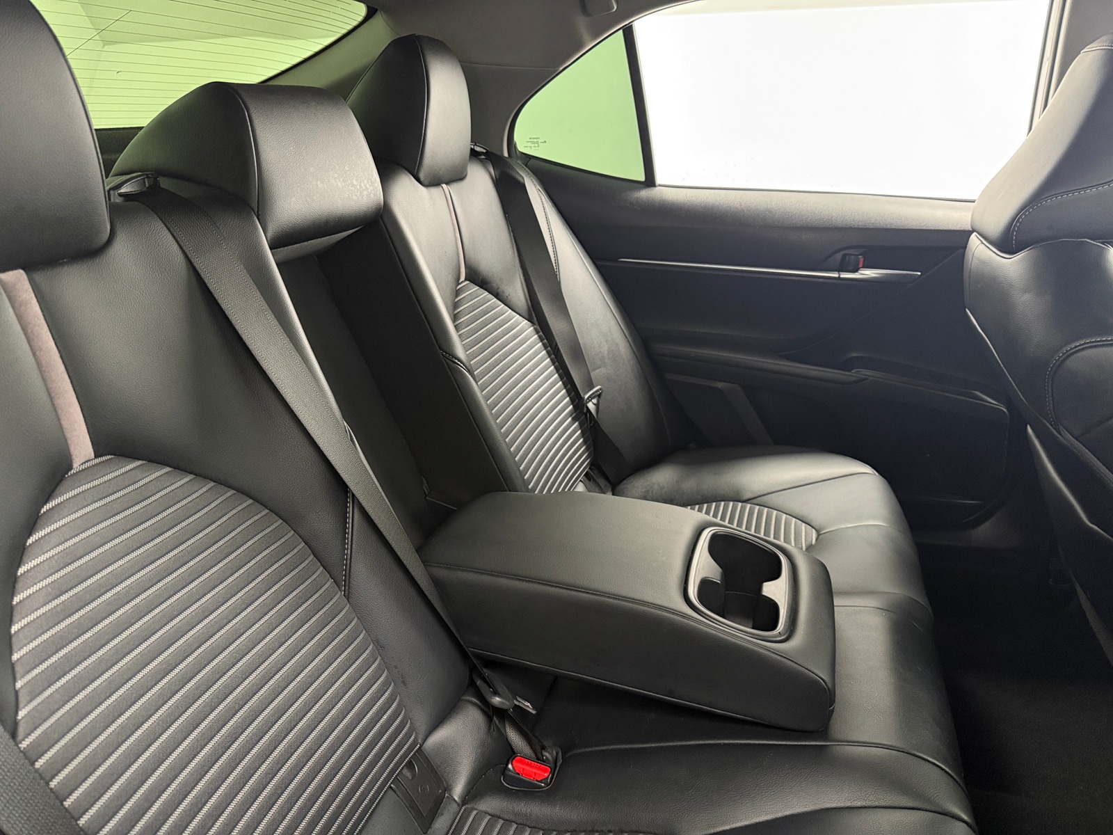 Thumbnail: 2022 Toyota Camry - 6