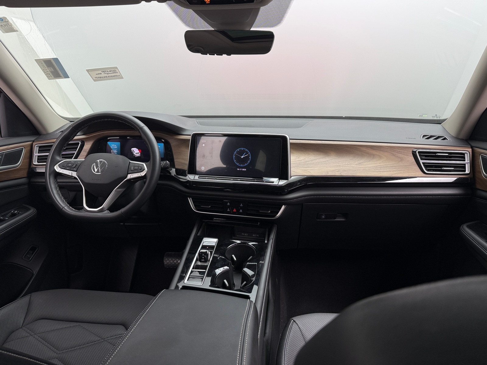 Thumbnail: 2024 Volkswagen Atlas - 2