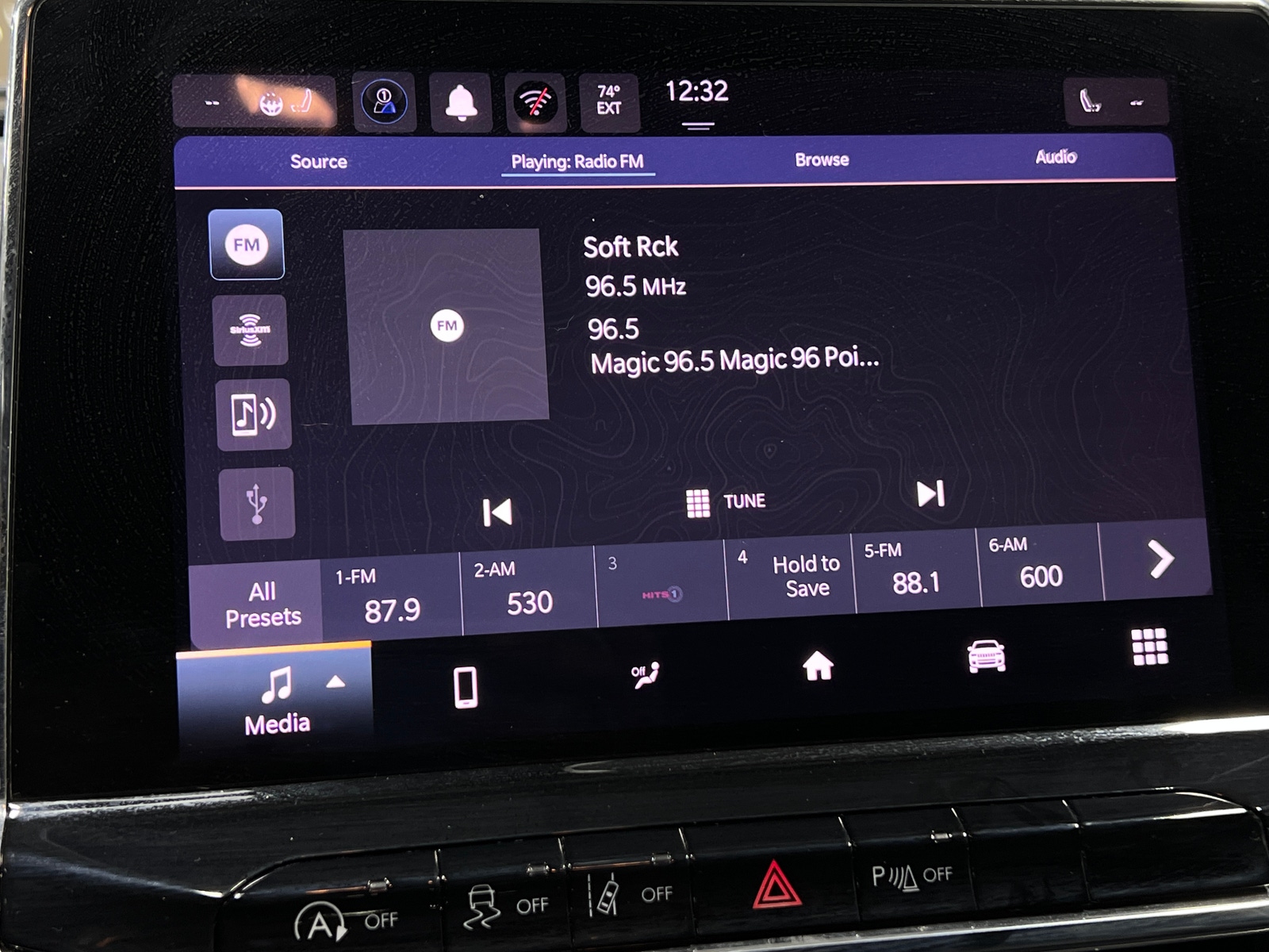 Thumbnail: 2022 Jeep Compass - 4