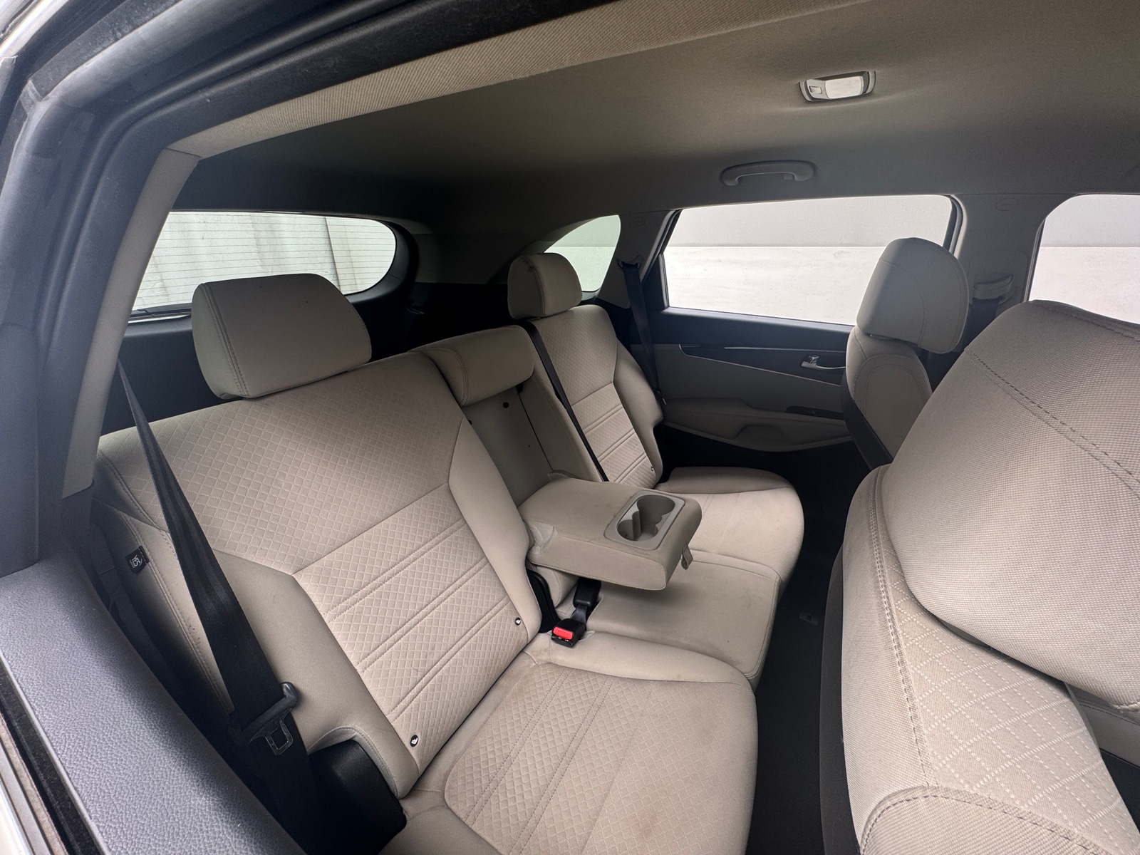 Thumbnail: 2017 Kia Sorento - 6