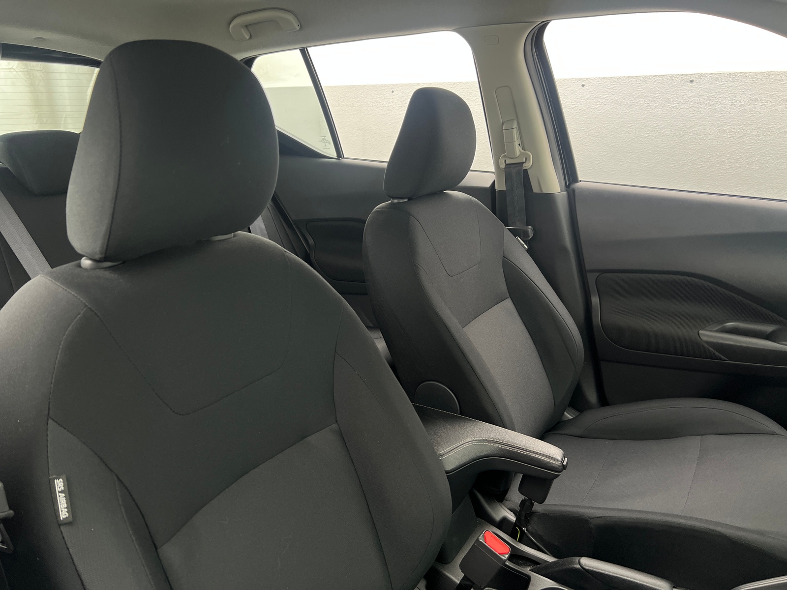 Thumbnail: 2023 Nissan Kicks - 2
