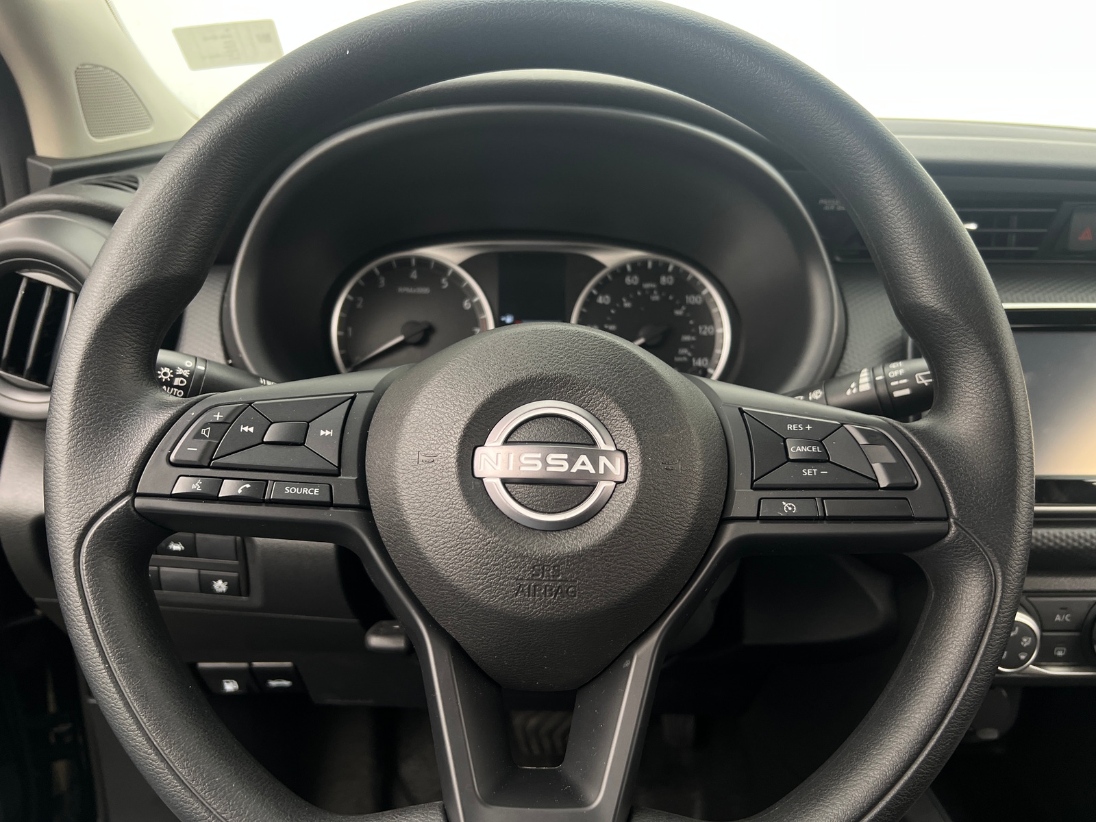 Thumbnail: 2023 Nissan Kicks - 5