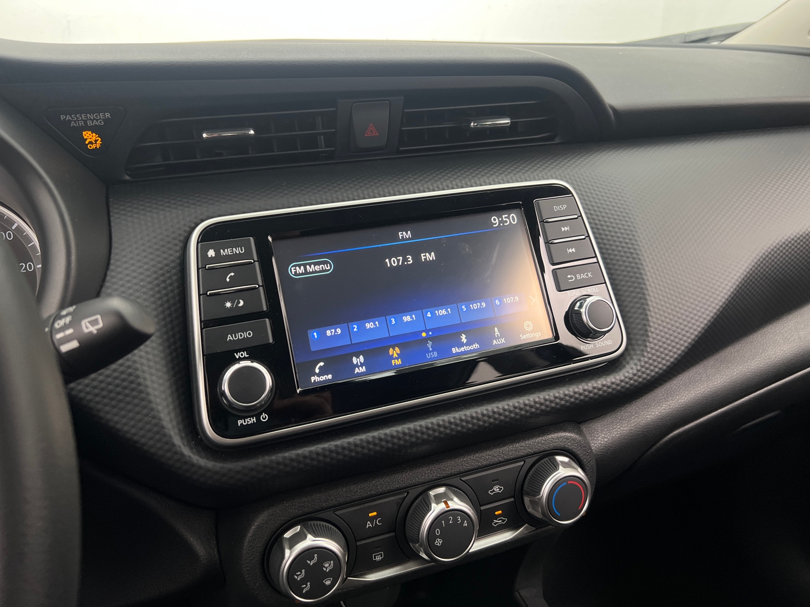 Thumbnail: 2023 Nissan Kicks - 4