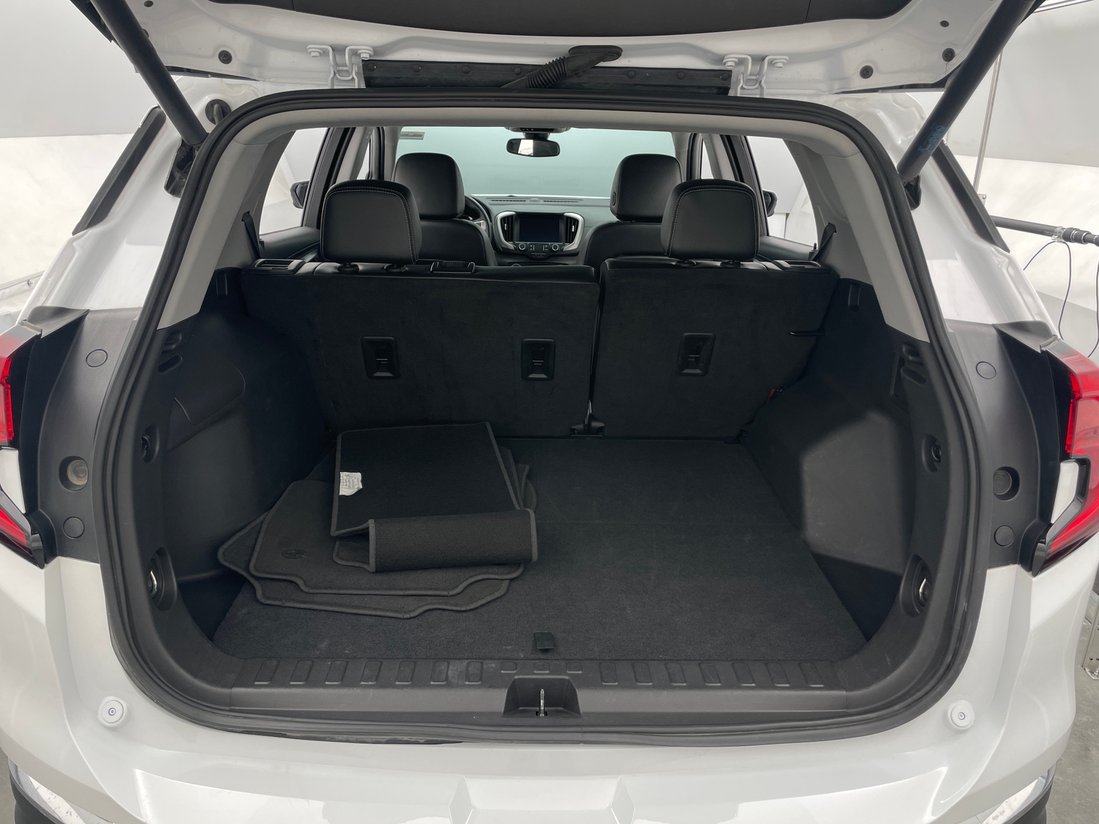 Thumbnail: 2024 GMC Terrain - 6