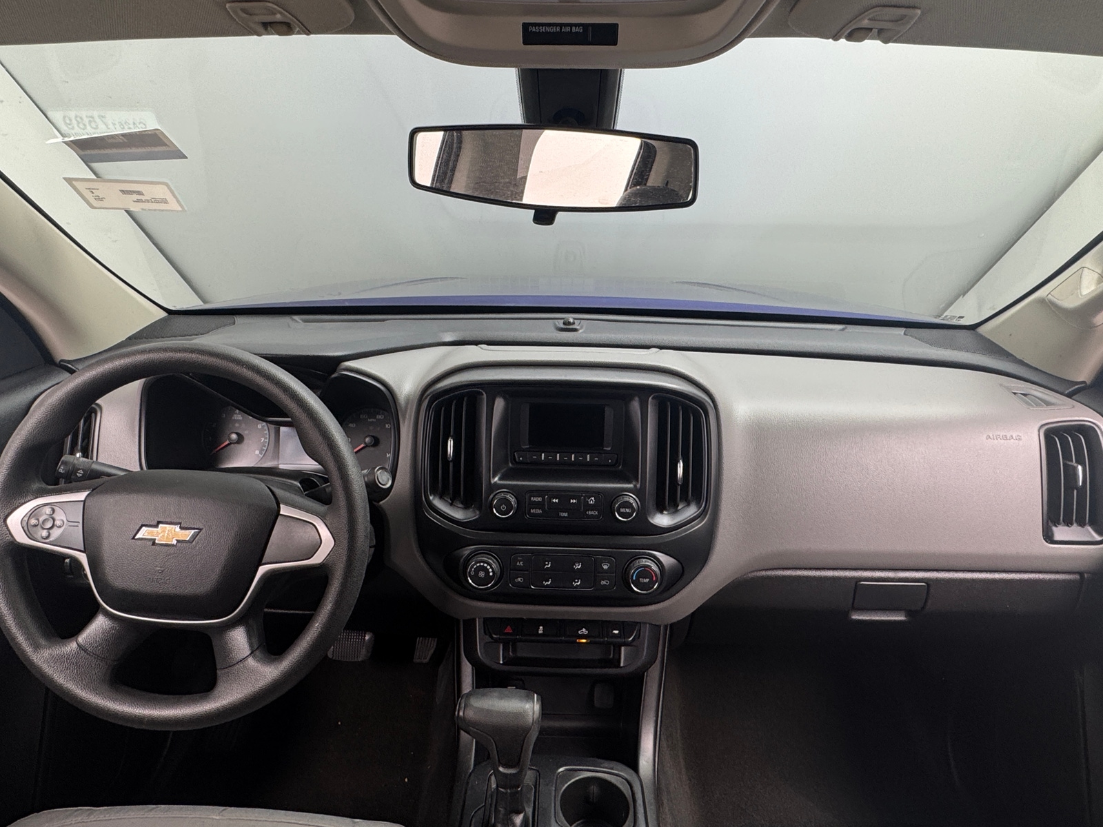 Thumbnail: 2017 Chevrolet Colorado - 3