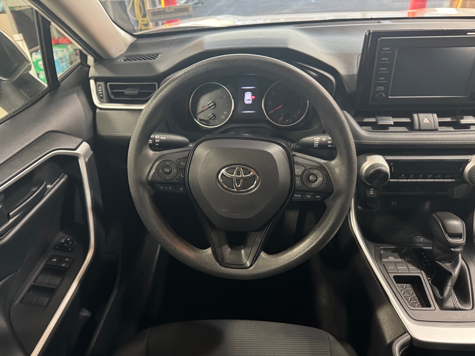 Thumbnail: 2019 Toyota RAV4 - 5