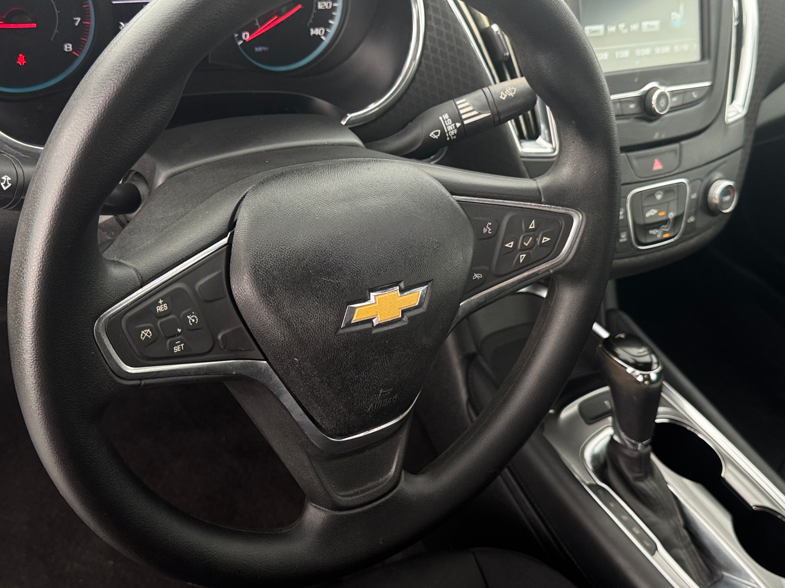Thumbnail: 2018 Chevrolet Malibu - 5