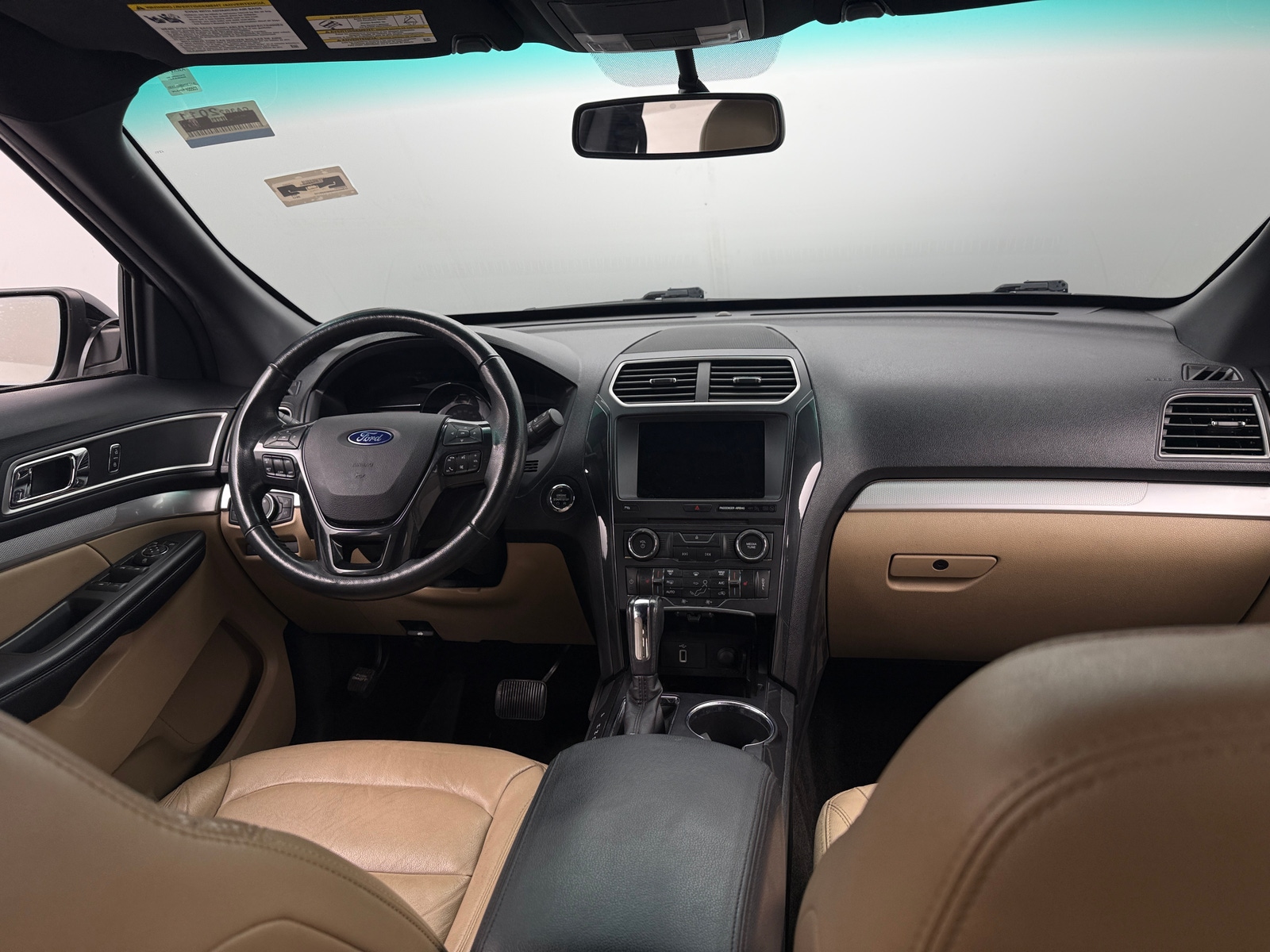 Thumbnail: 2017 Ford Explorer - 3