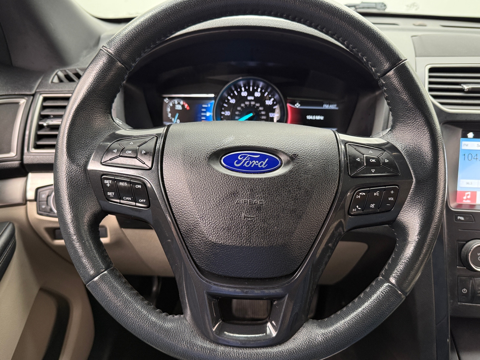 Thumbnail: 2019 Ford Explorer - 4