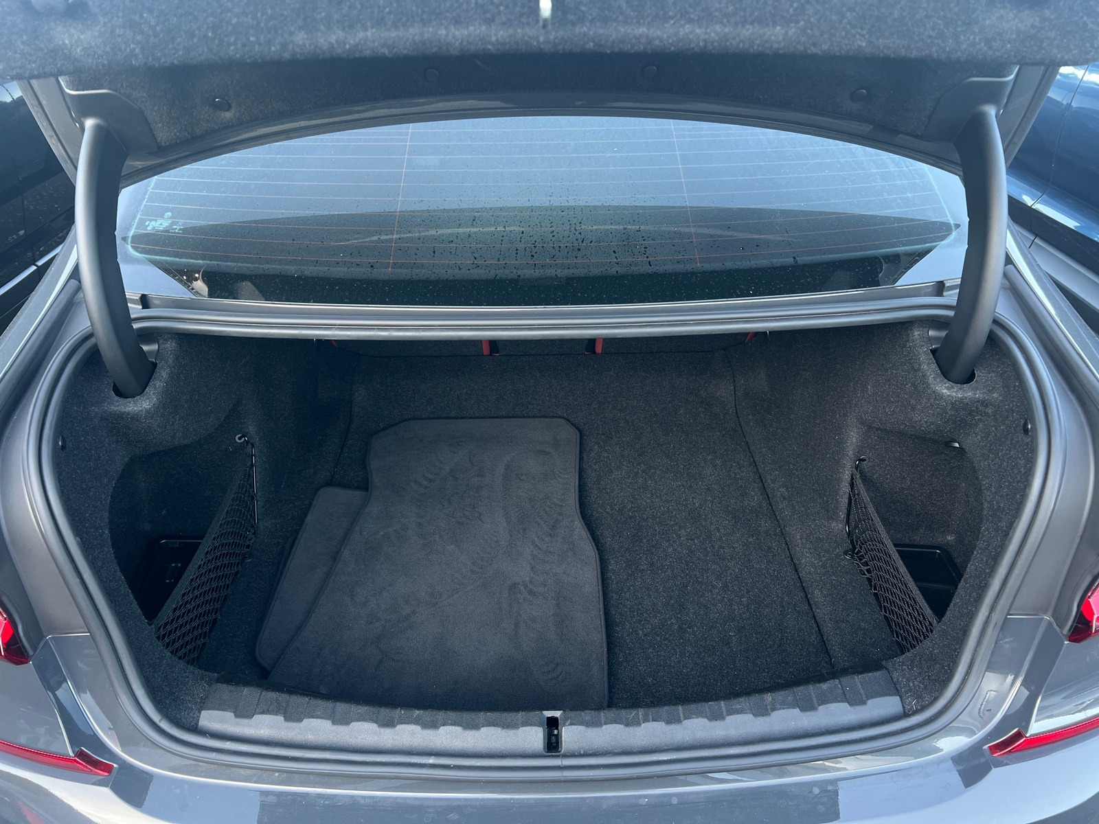 Thumbnail: 2022 BMW 3 Series - 6