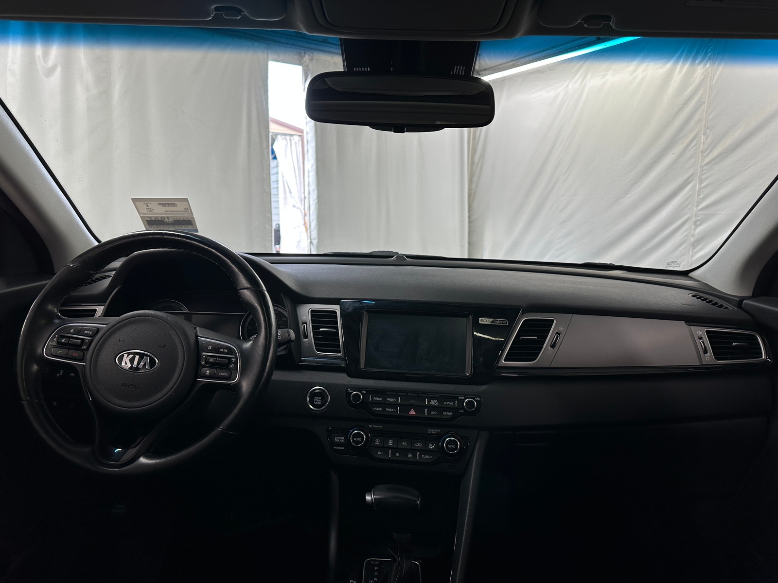 Thumbnail: 2017 Kia Niro - 2