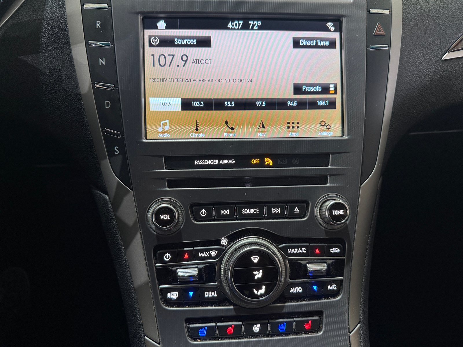 Thumbnail: 2017 Lincoln MKZ - 3