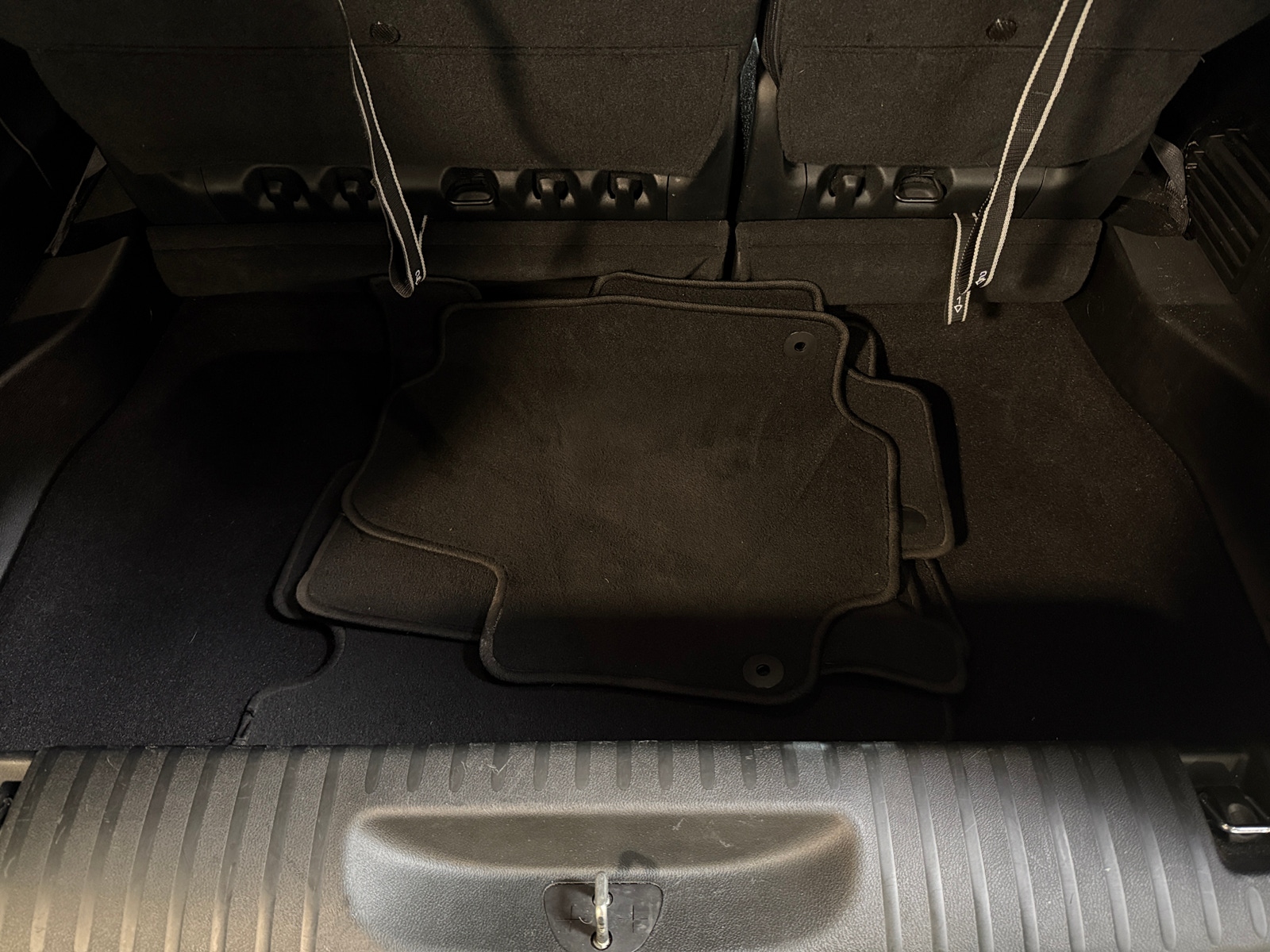 Thumbnail: 2018 Chrysler Pacifica - 6