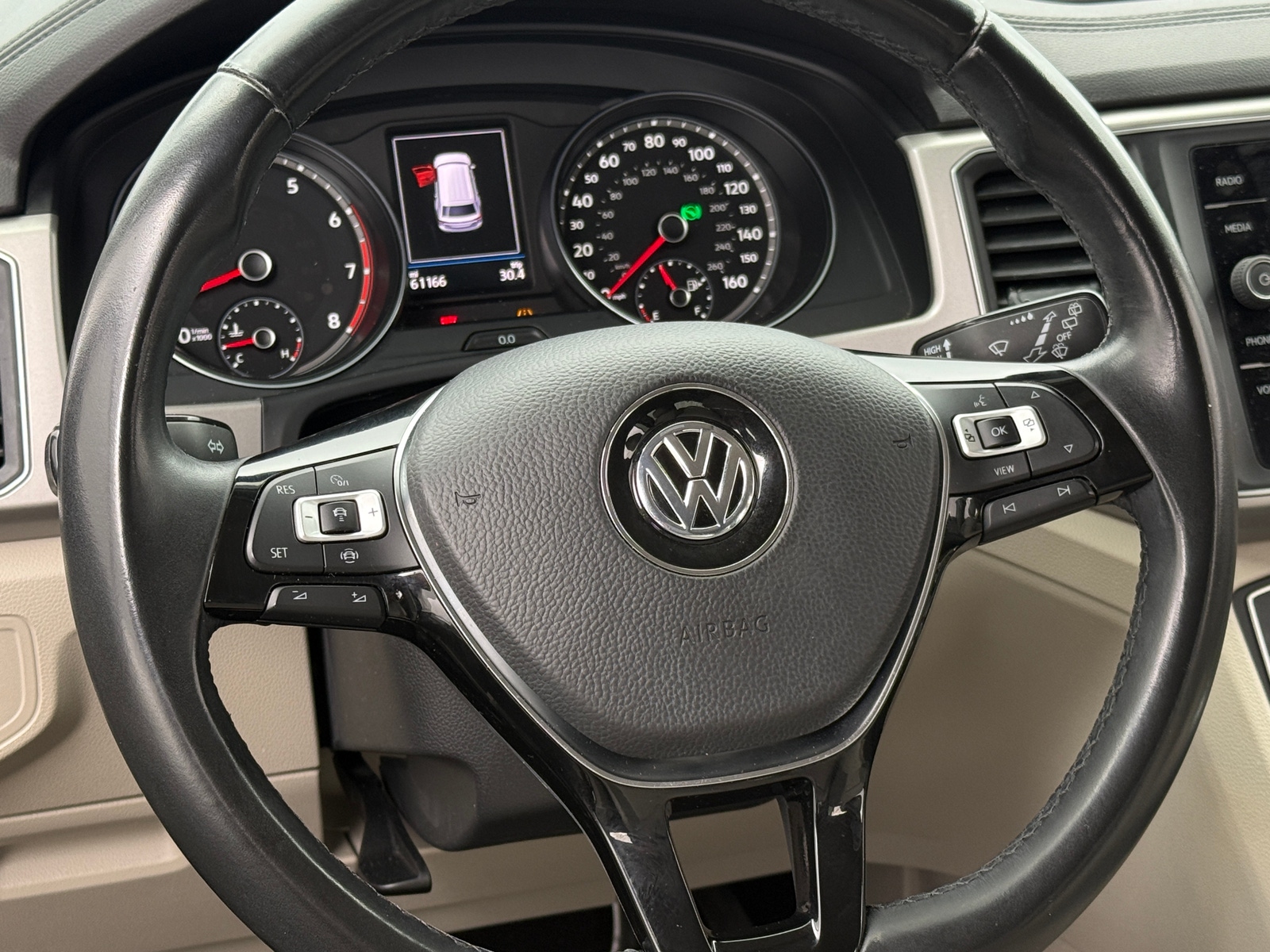 Thumbnail: 2019 Volkswagen Atlas - 4