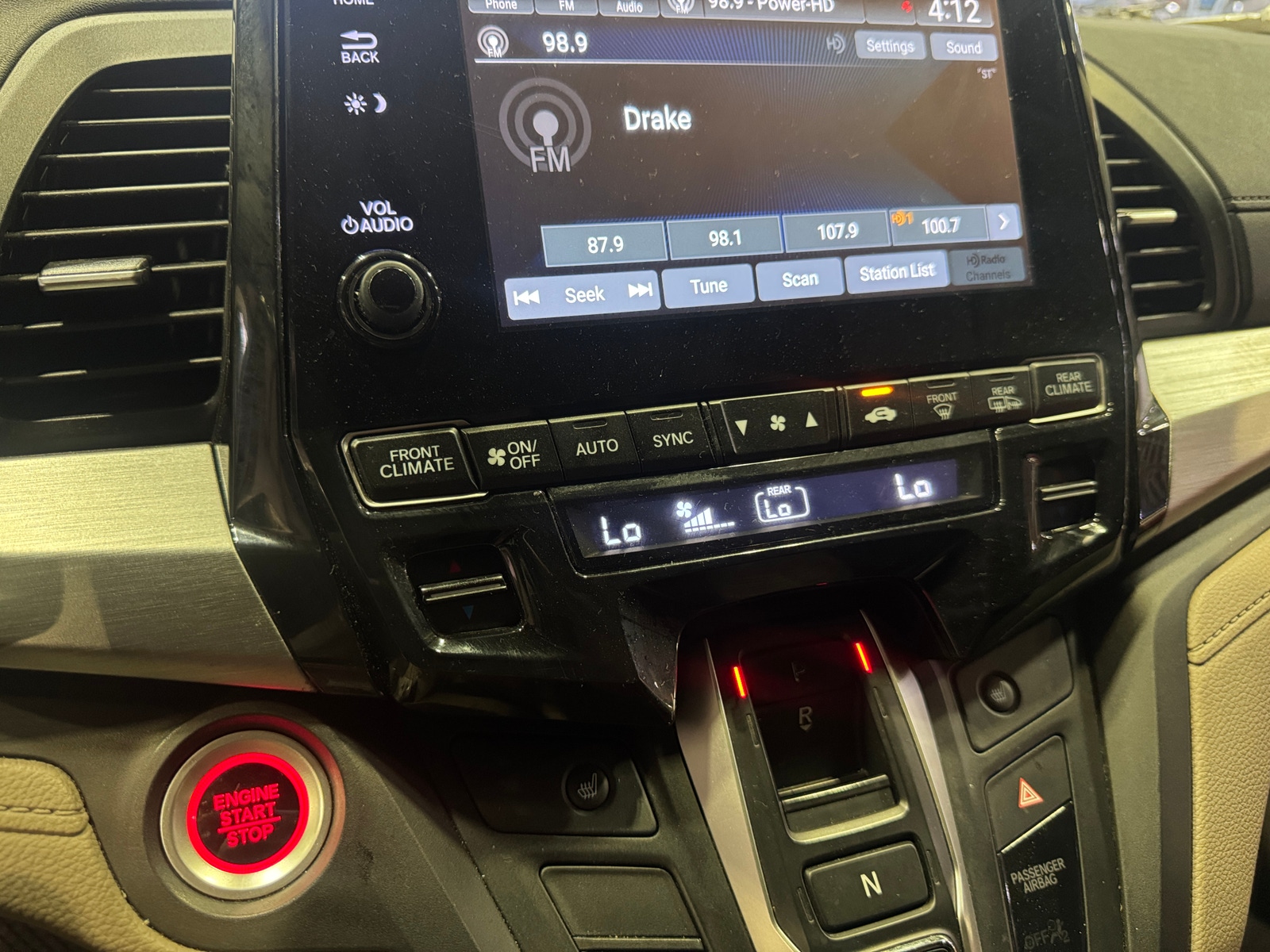 Thumbnail: 2018 Honda Odyssey - 3