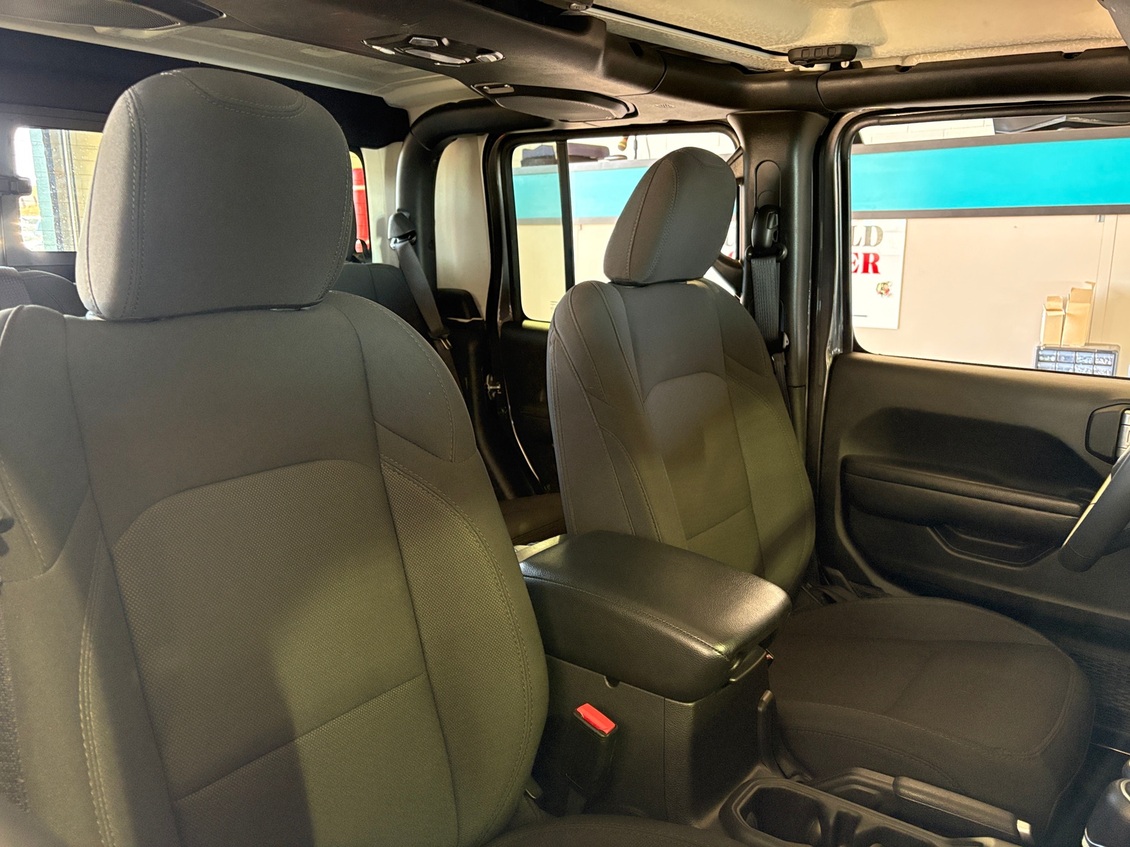 Thumbnail: 2023 Jeep Gladiator - 2