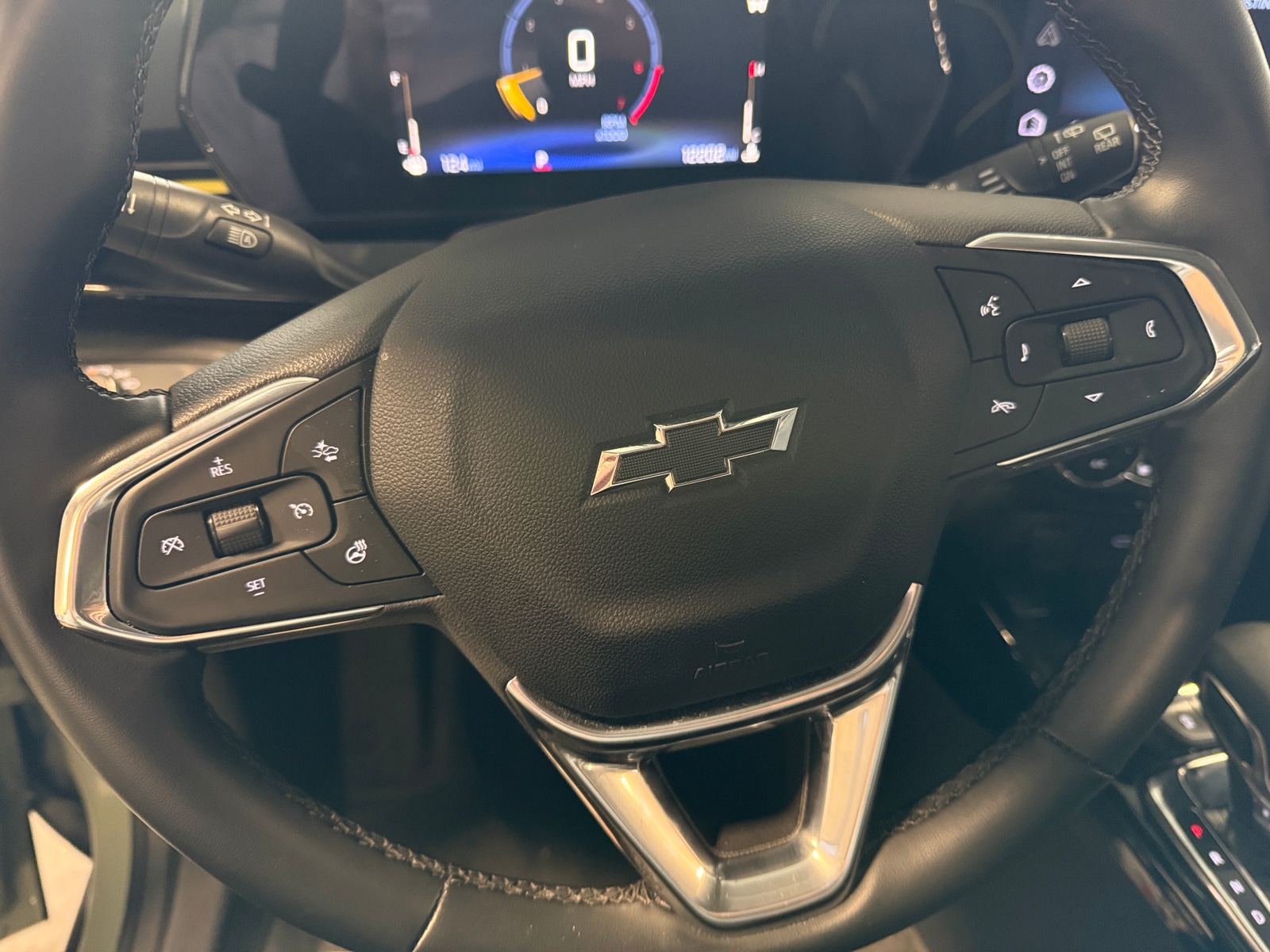 Thumbnail: 2025 Chevrolet Trax - 5