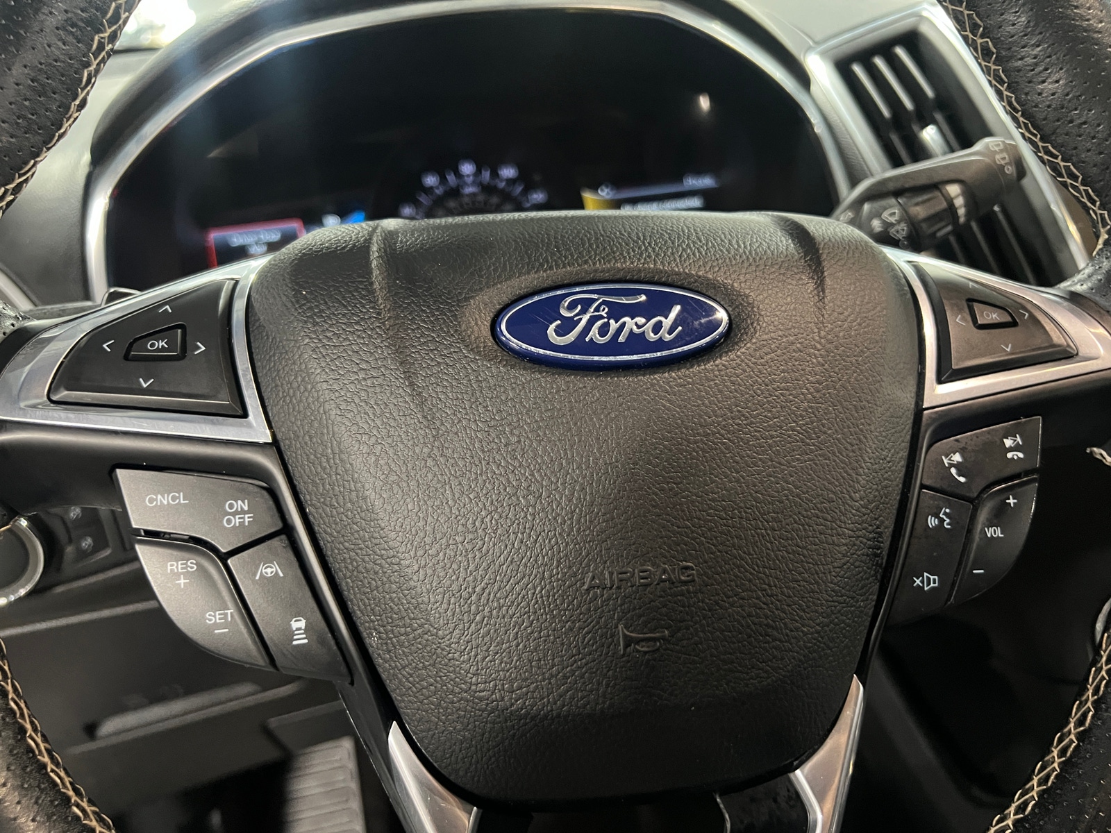 Thumbnail: 2020 Ford Edge - 5