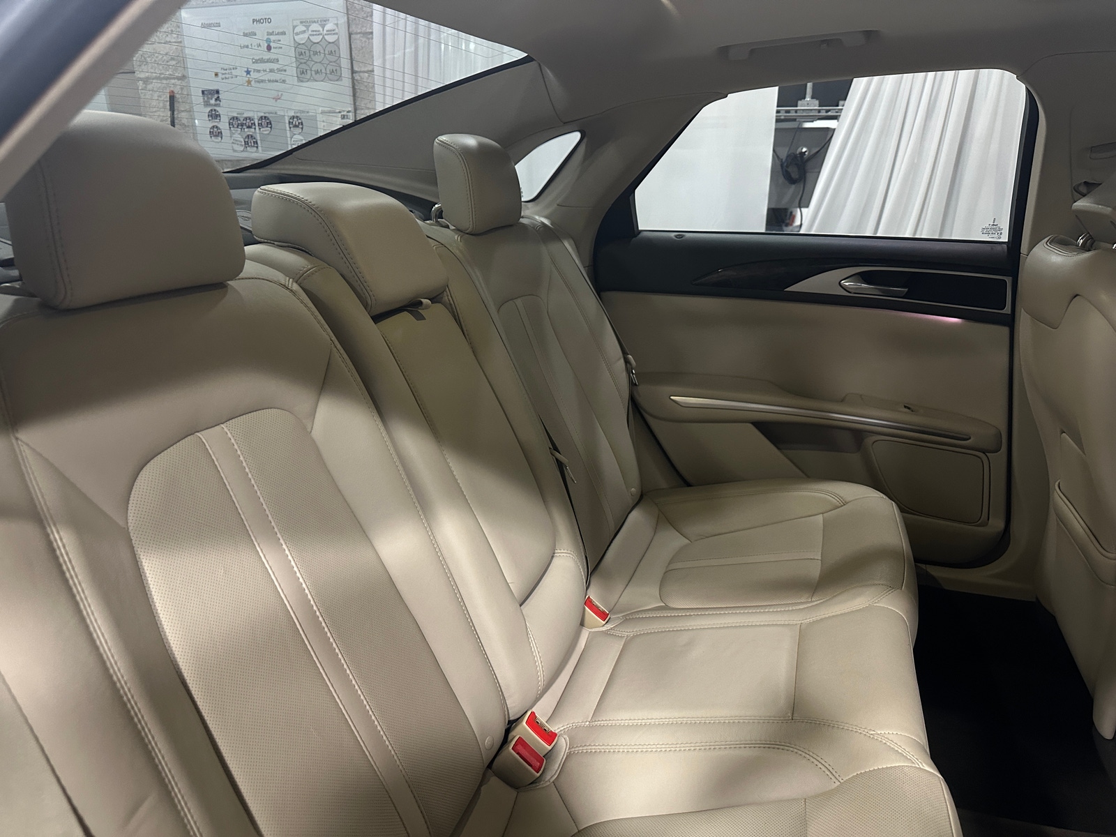 Thumbnail: 2016 Lincoln MKZ - 5