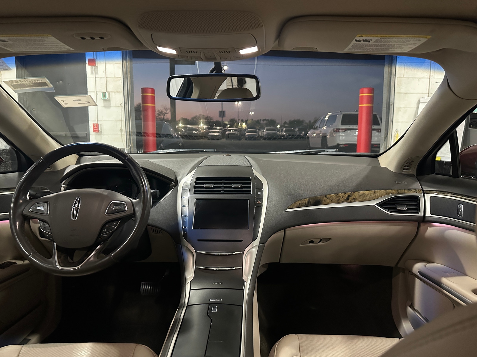 Thumbnail: 2016 Lincoln MKZ - 2