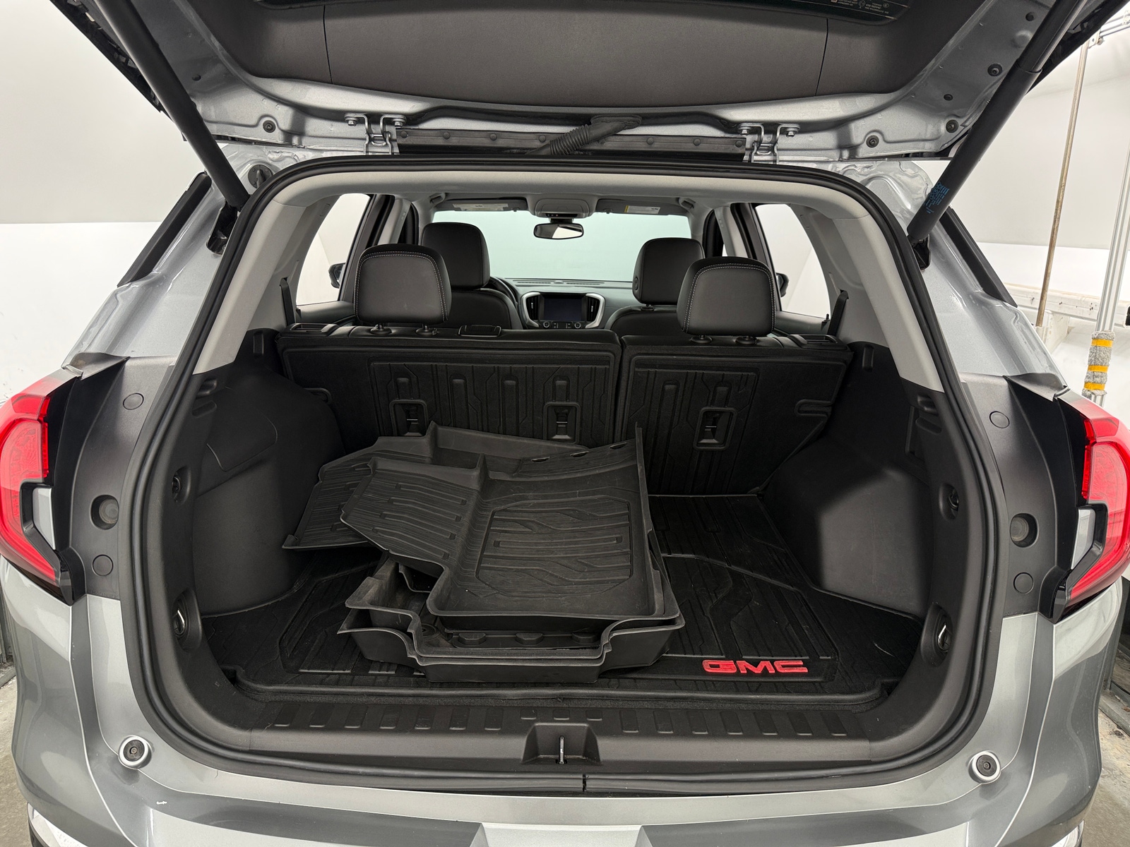 Thumbnail: 2024 GMC Terrain - 6