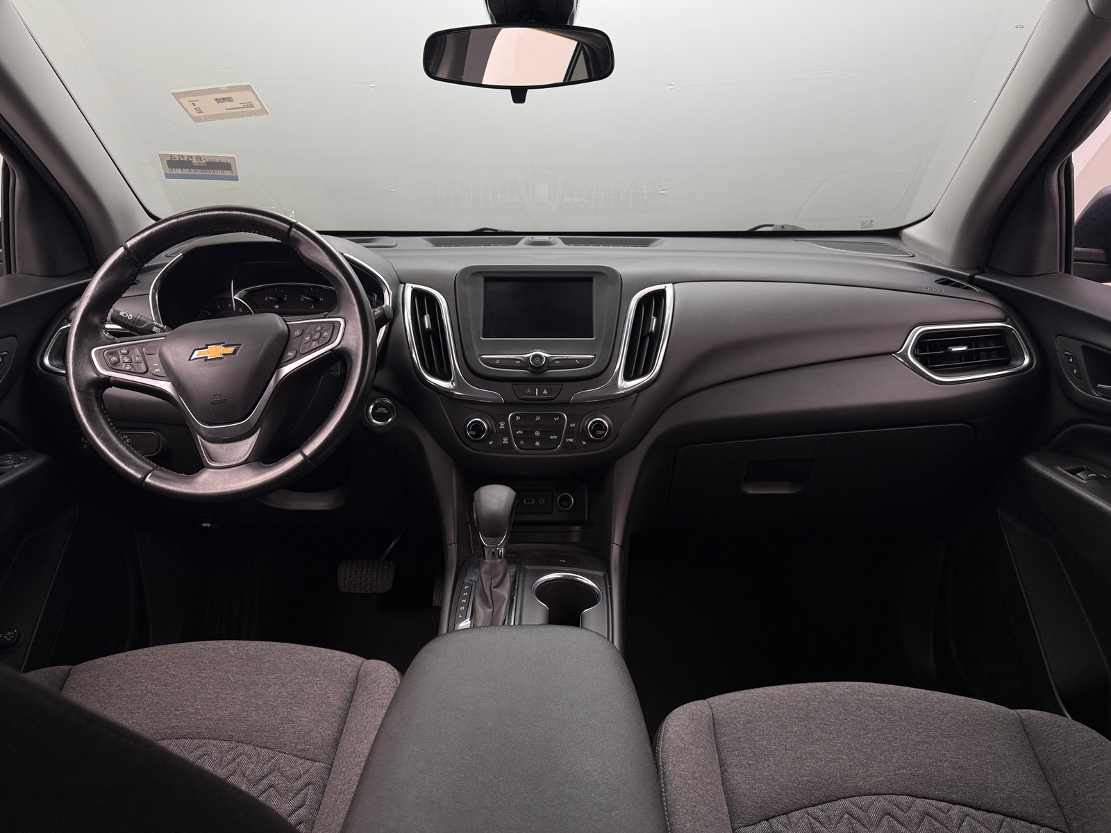 Thumbnail: 2022 Chevrolet Equinox - 3