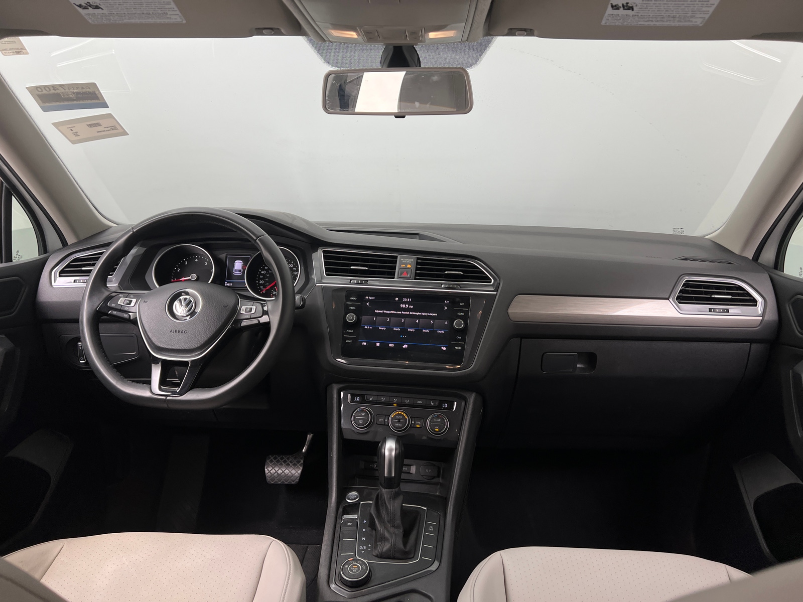 Thumbnail: 2020 Volkswagen Tiguan - 2