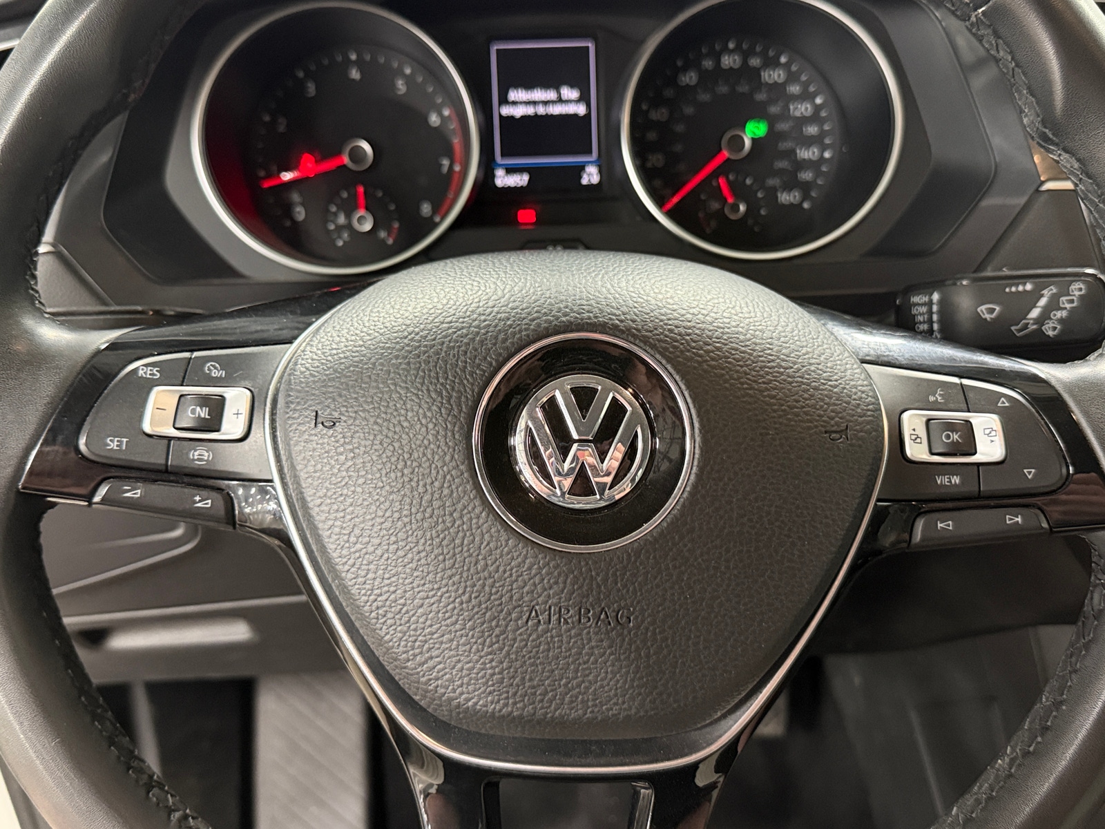 Thumbnail: 2020 Volkswagen Tiguan - 4