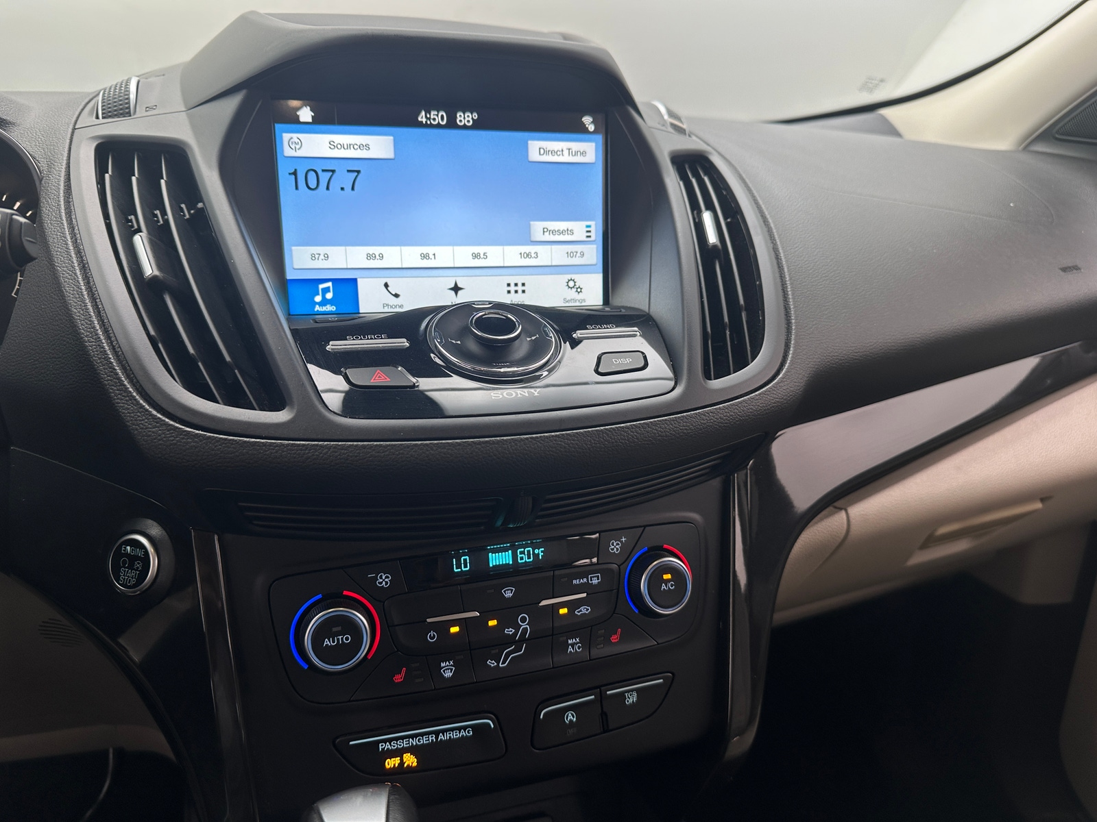 Thumbnail: 2017 Ford Escape - 3