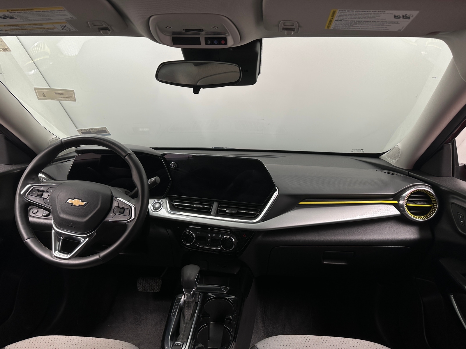 Thumbnail: 2024 Chevrolet Trax - 3