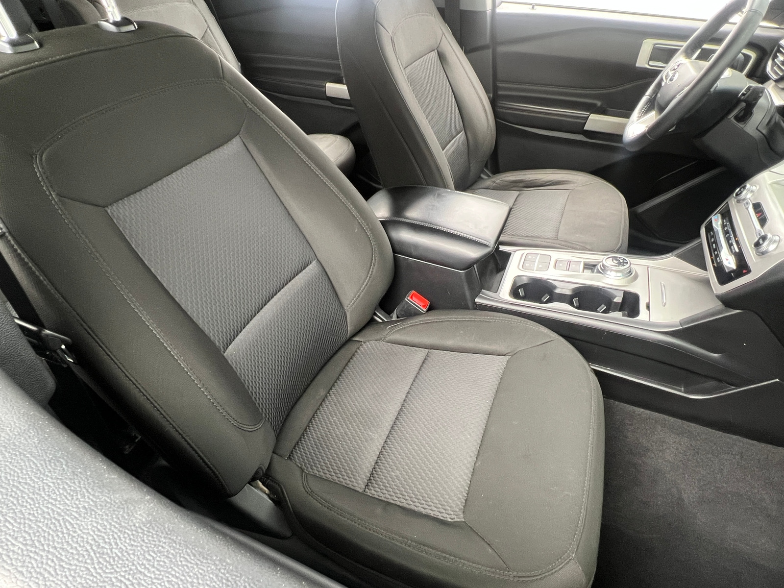 Thumbnail: 2022 Ford Explorer - 2