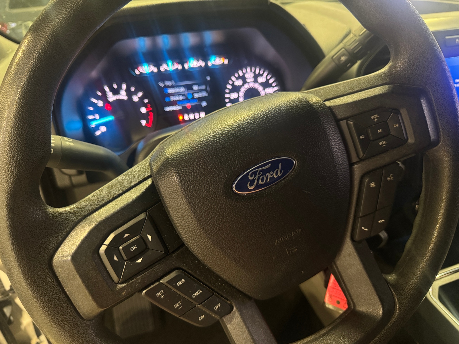 Thumbnail: 2020 Ford Econoline - 5