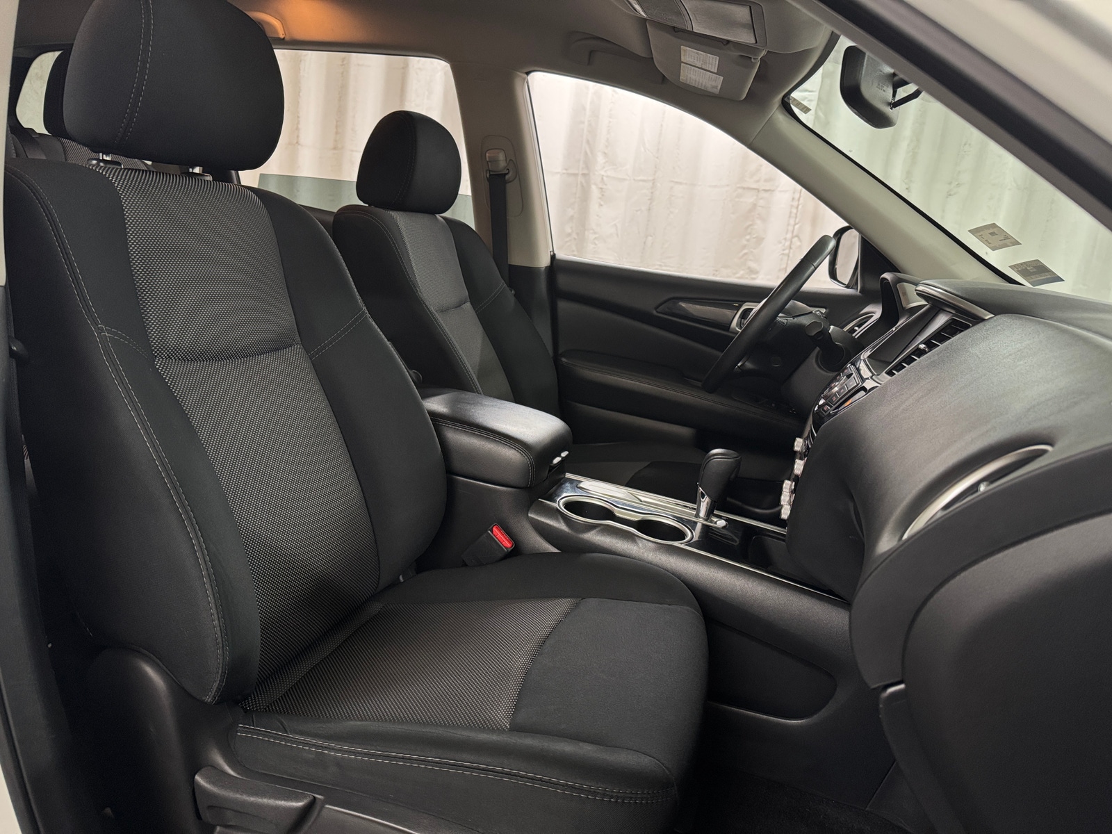 Thumbnail: 2018 Nissan Pathfinder - 2