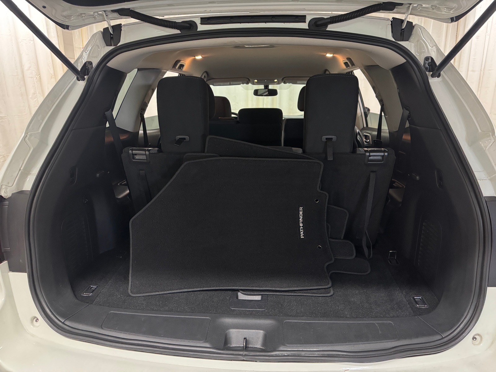 Thumbnail: 2018 Nissan Pathfinder - 7