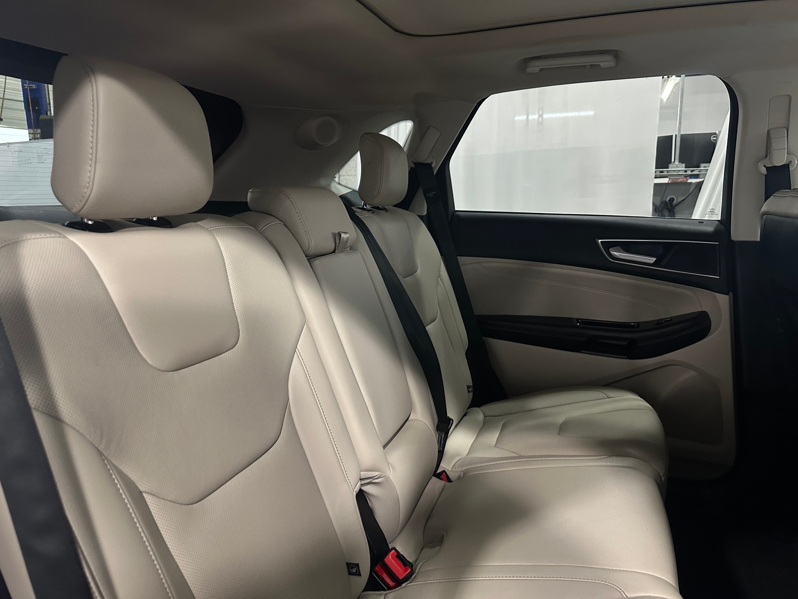 Thumbnail: 2018 Ford Edge - 5