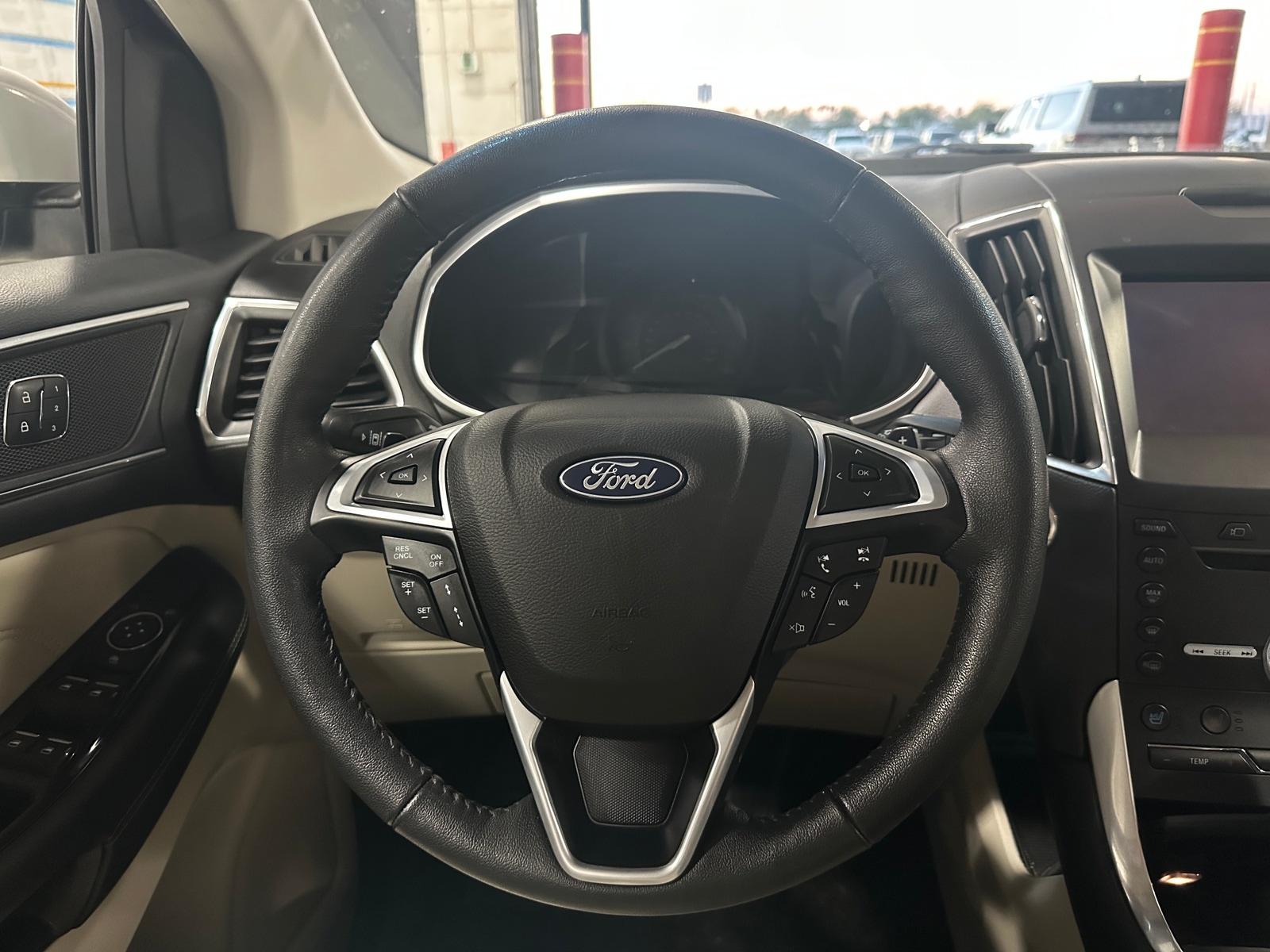 Thumbnail: 2018 Ford Edge - 4