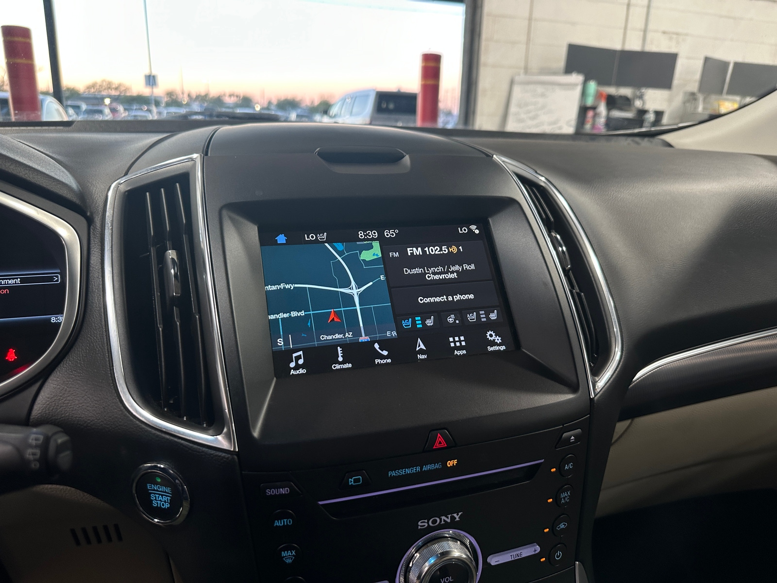 Thumbnail: 2018 Ford Edge - 3