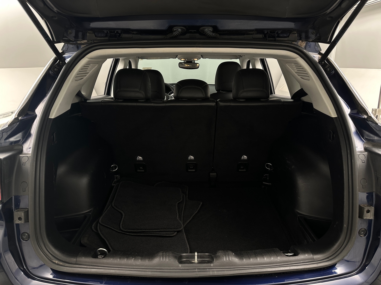 Thumbnail: 2018 Jeep Compass - 6
