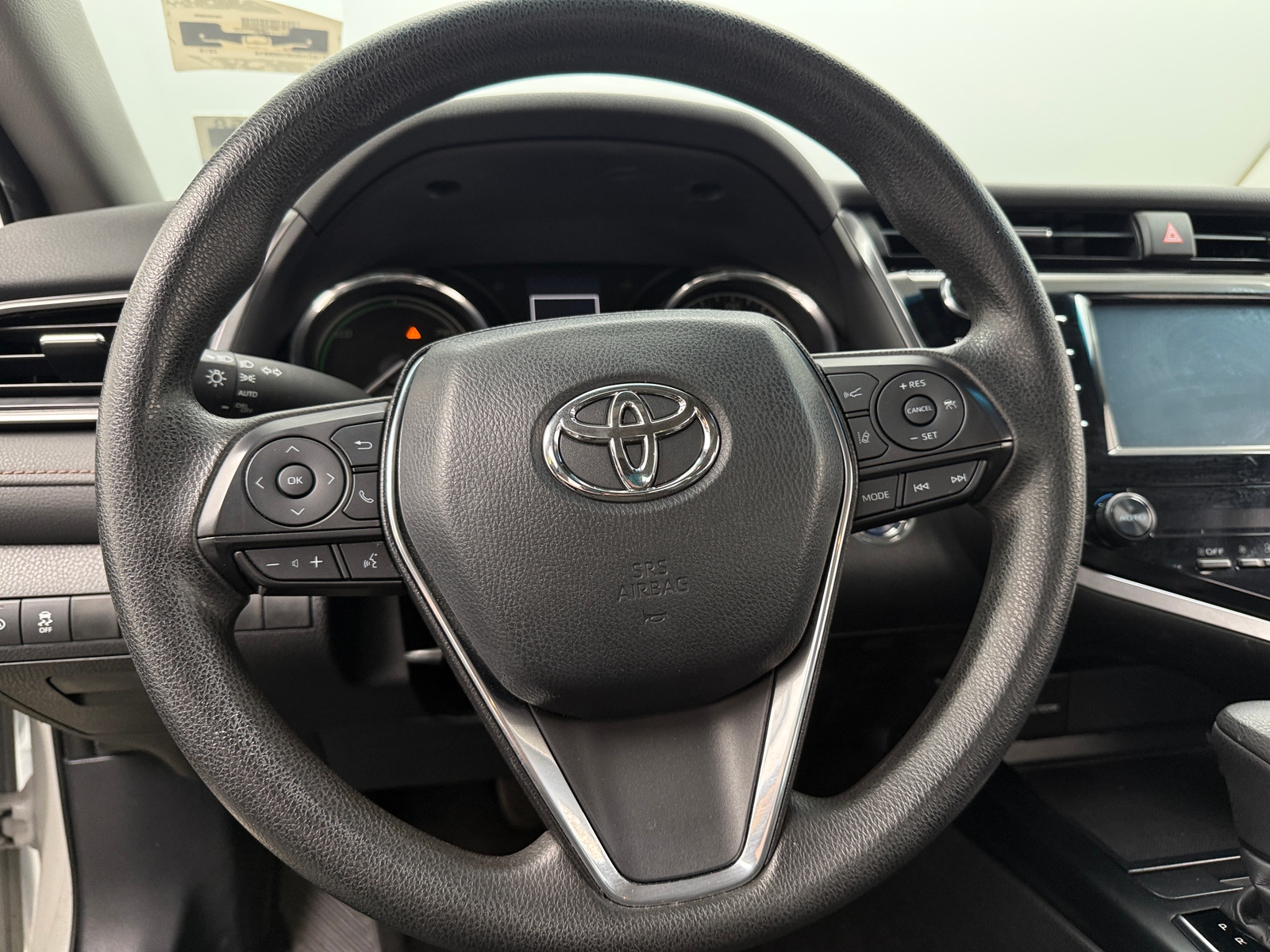 Thumbnail: 2019 Toyota Camry - 5