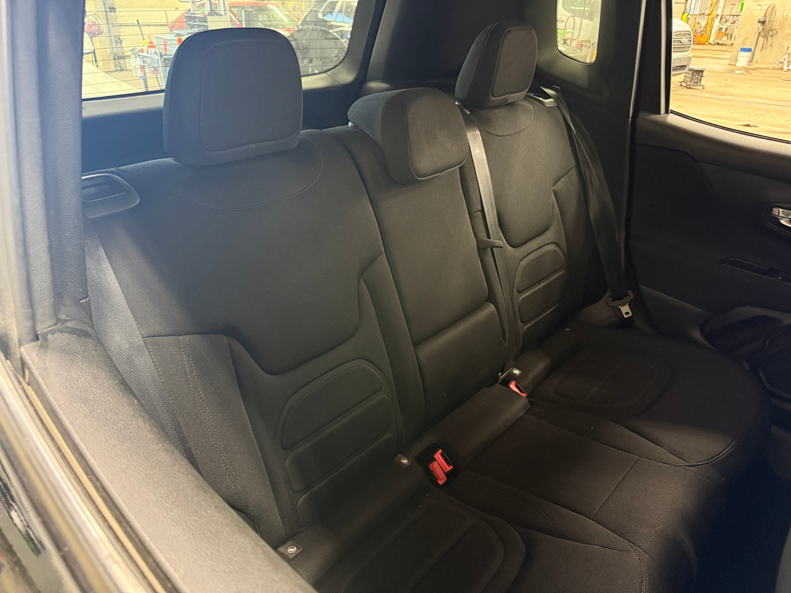 Thumbnail: 2020 Jeep Renegade - 6