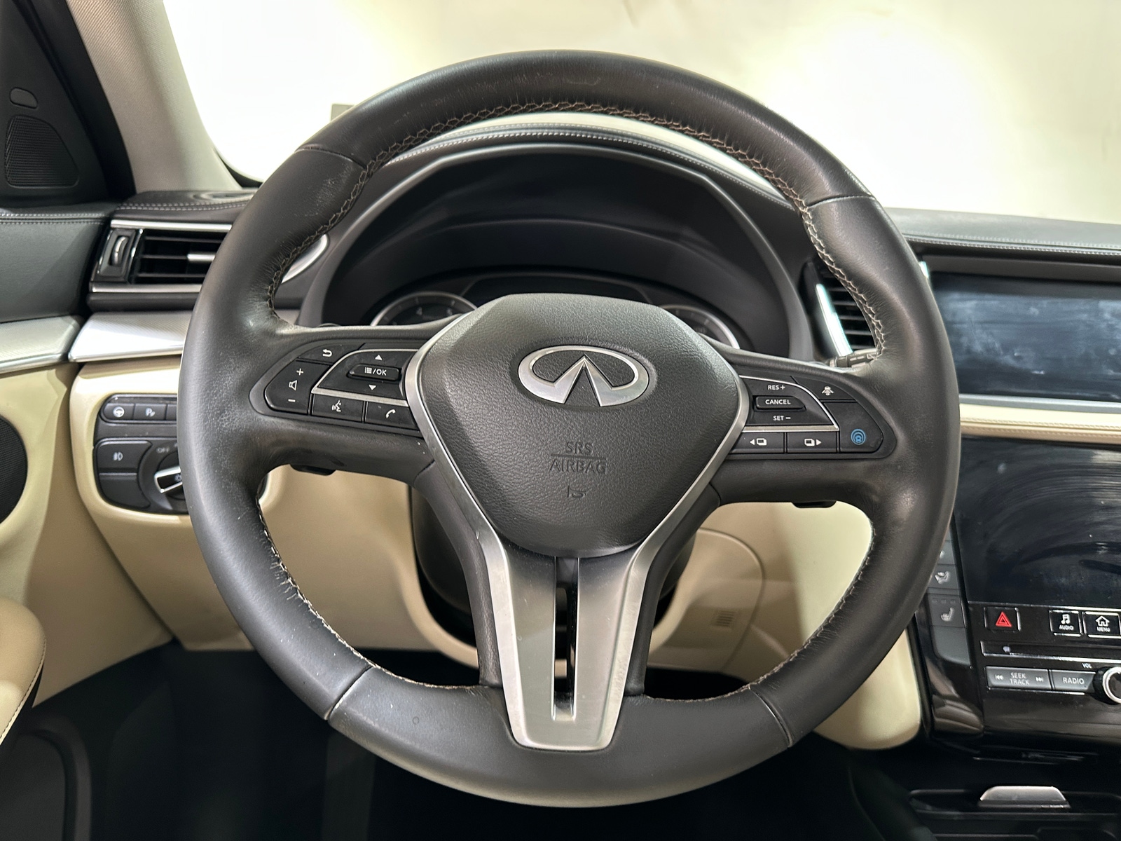 Thumbnail: 2021 INFINITI QX50 - 4