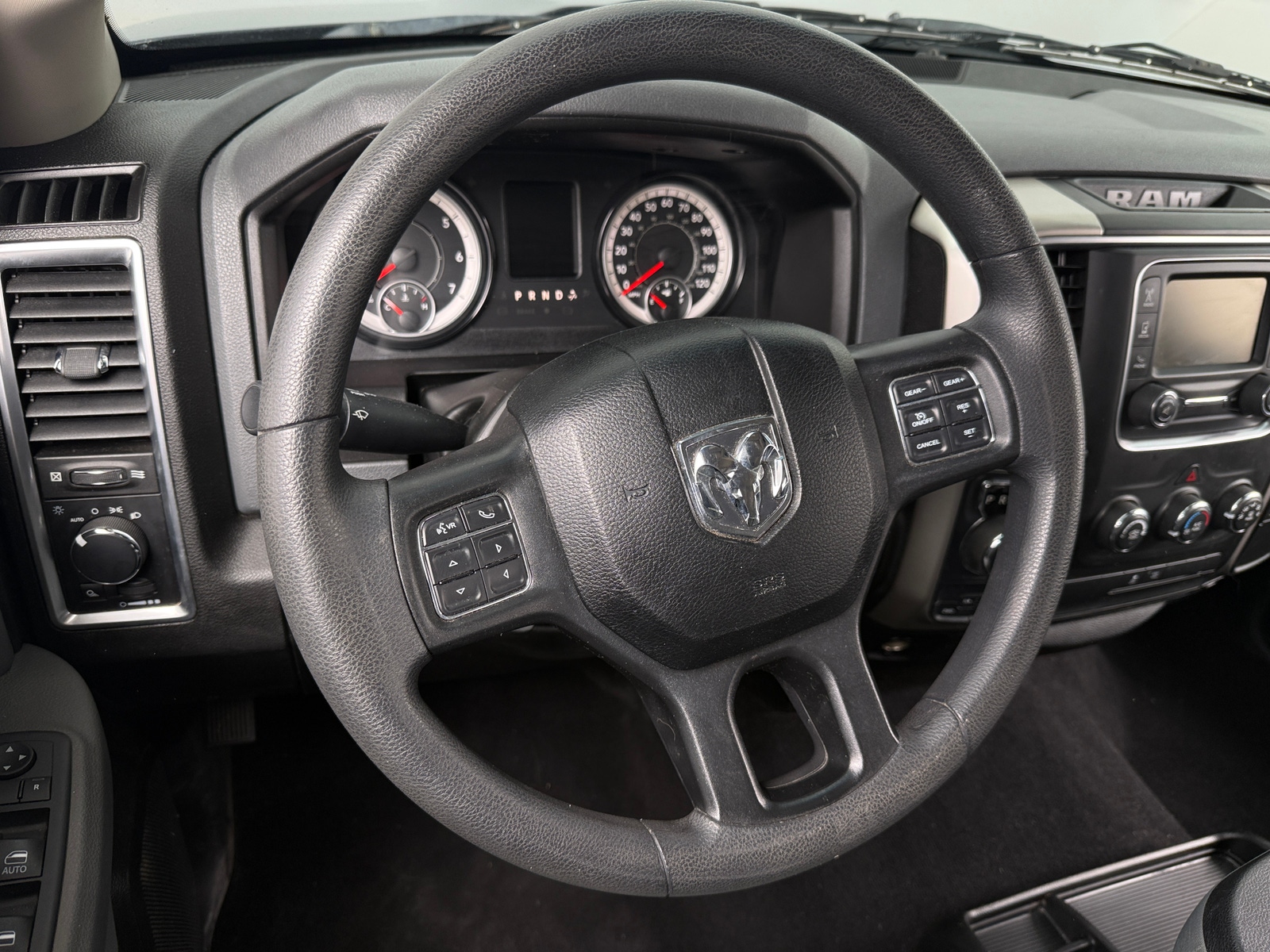 Thumbnail: 2019 RAM 1500 Classic - 5