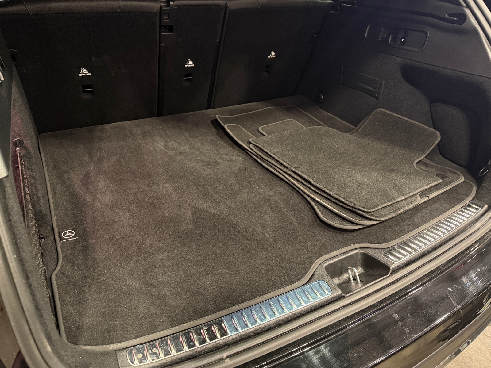 Thumbnail: 2024 Mercedes-Benz GLC - 6