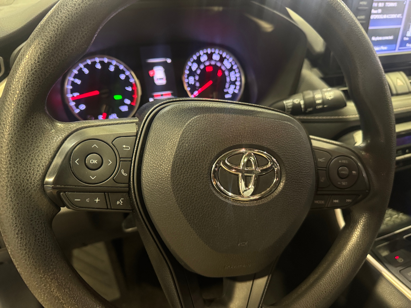 Thumbnail: 2019 Toyota RAV4 - 5