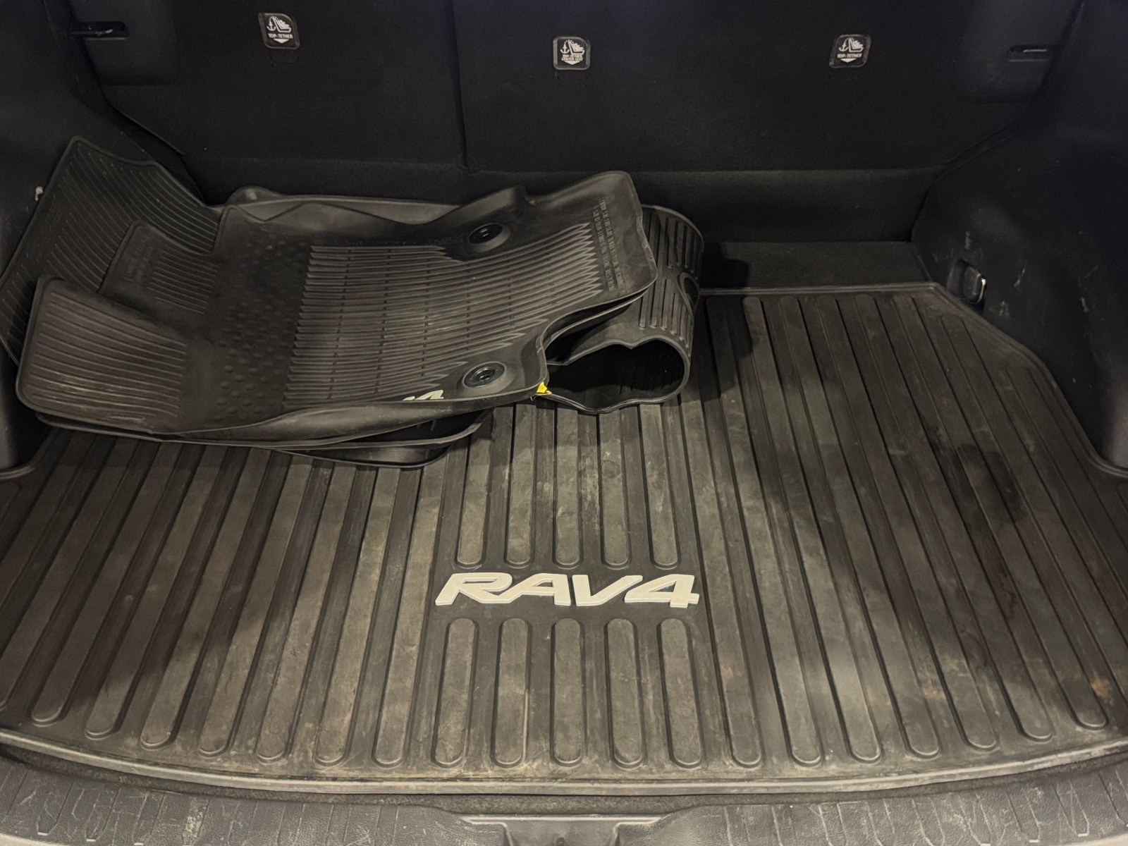 Thumbnail: 2019 Toyota RAV4 - 7